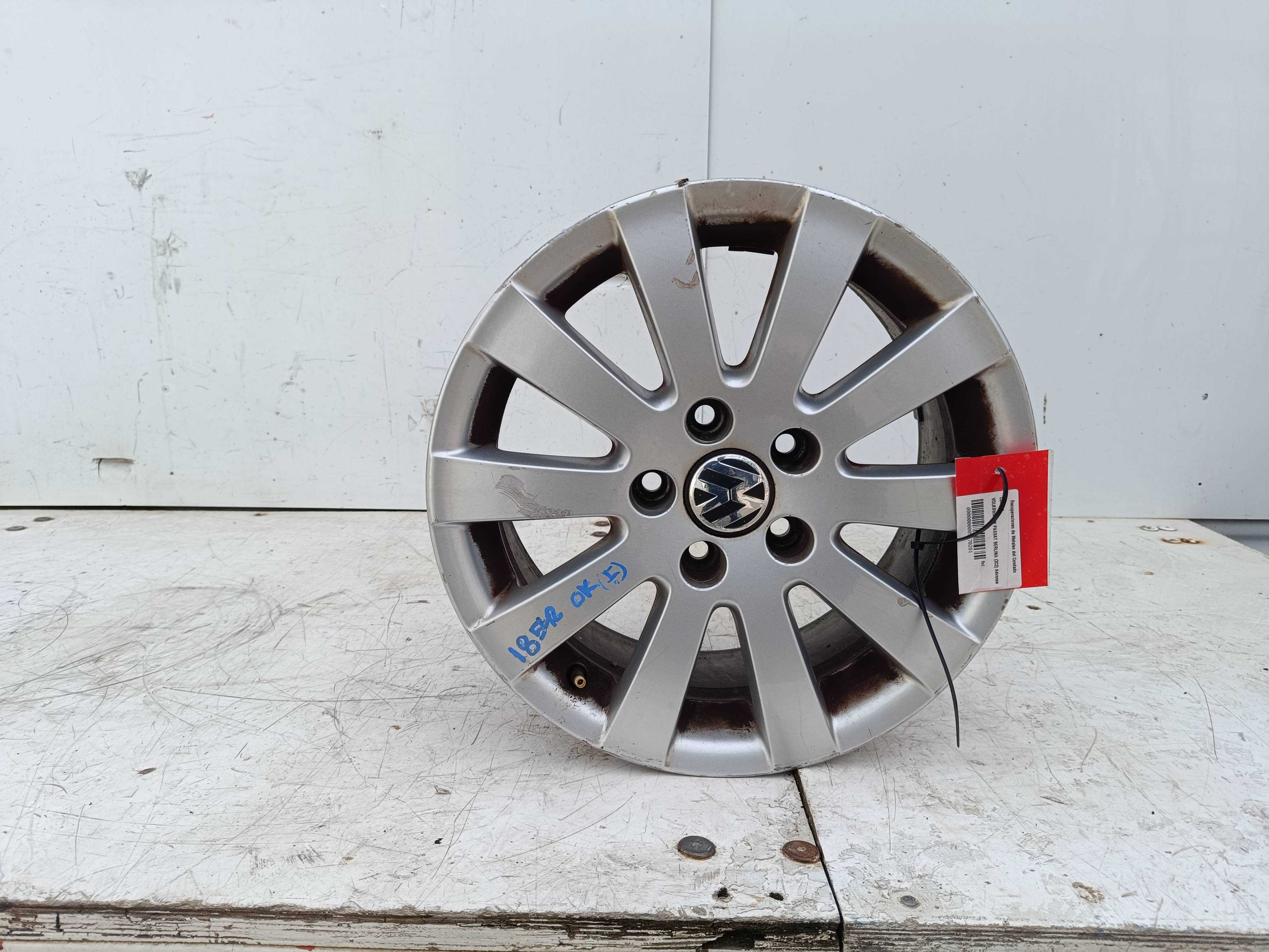 Recambio de llanta para volkswagen passat berlina (3c2) advance referencia OEM IAM R16 3CO601025AD 