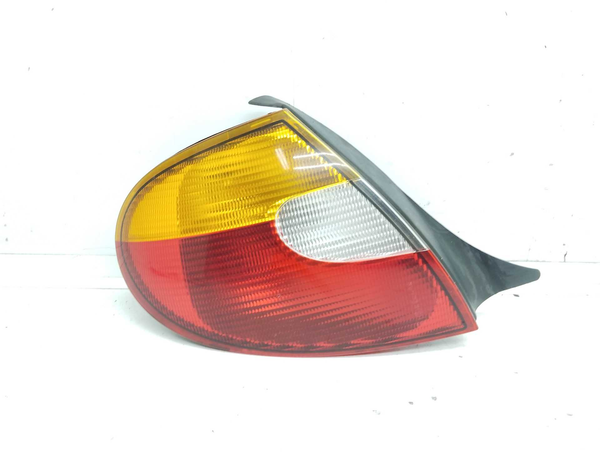 Recambio de piloto trasero izquierdo para chrysler neon (pl) 2.0 le referencia OEM IAM CC5288529  