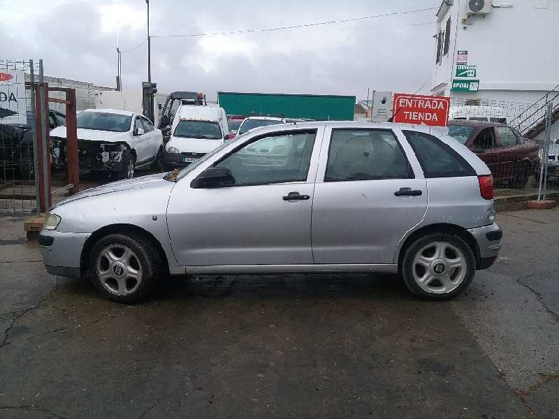 seat ibiza (6k1) del año 2001