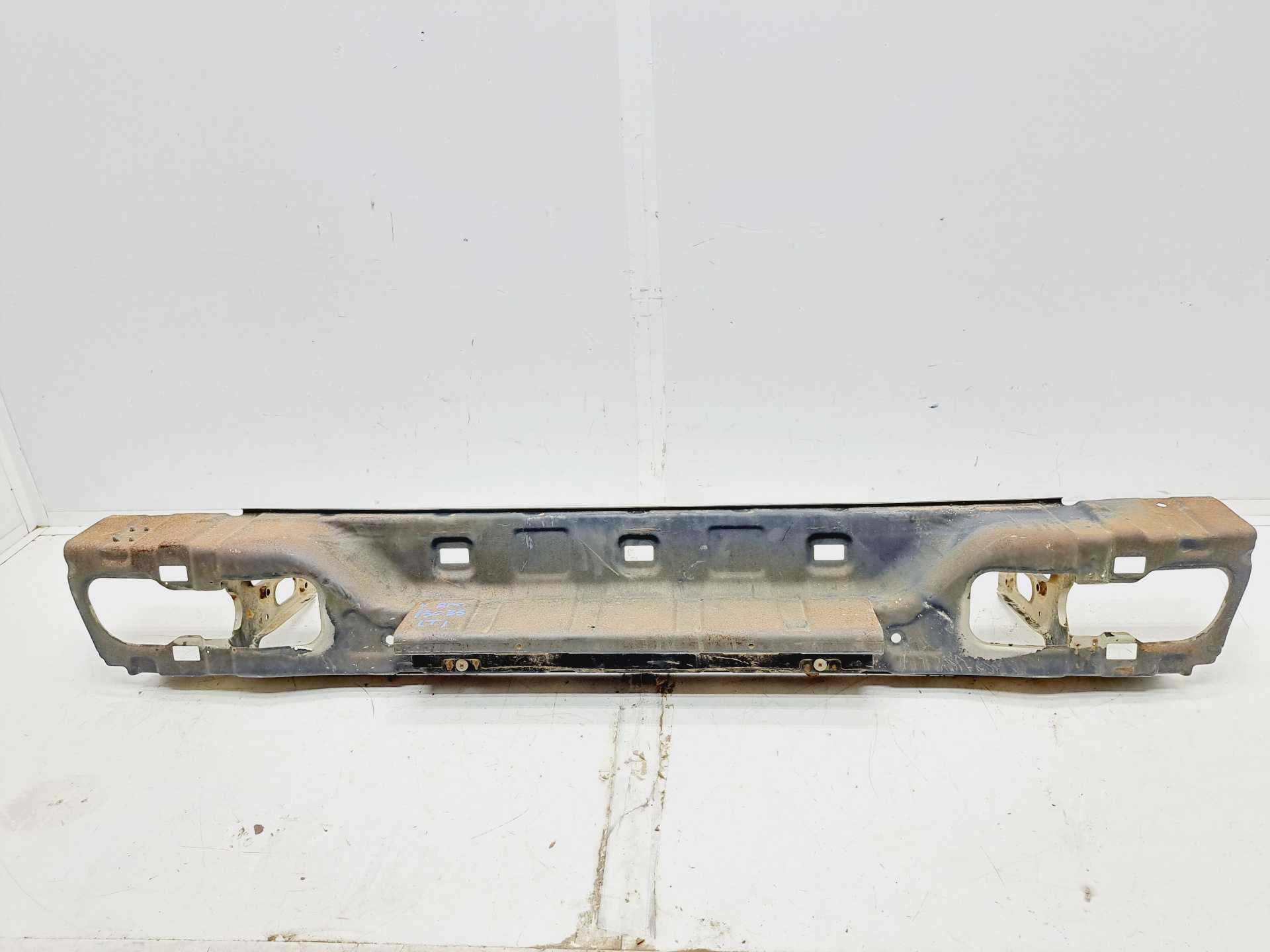 Recambio de refuerzo paragolpes trasero para nissan terrano/terrano.ii (r20) comfort referencia OEM IAM   
