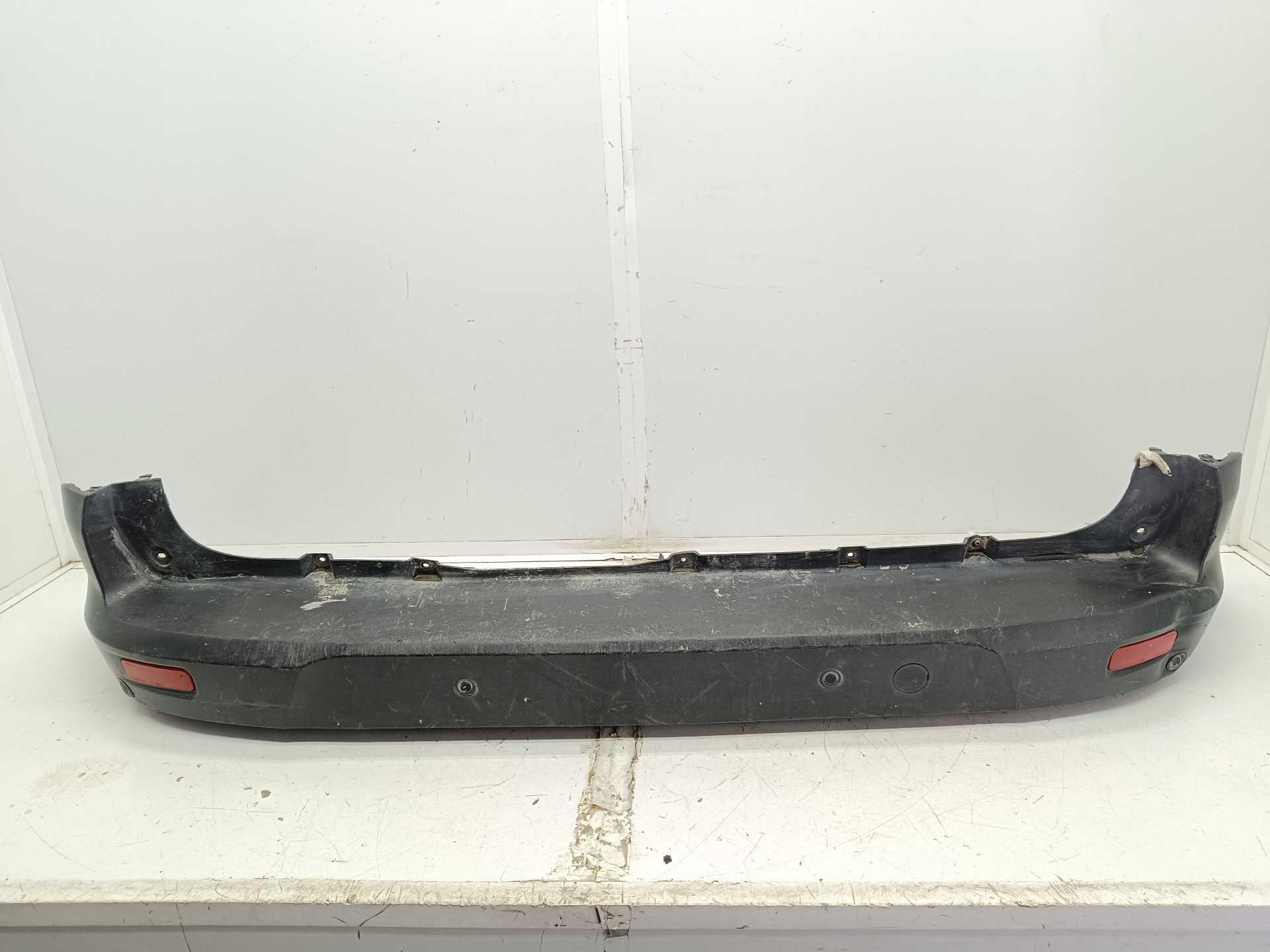 Recambio de paragolpes trasero para ford transit connect kombi trend largo referencia OEM IAM 05983197 2374035 