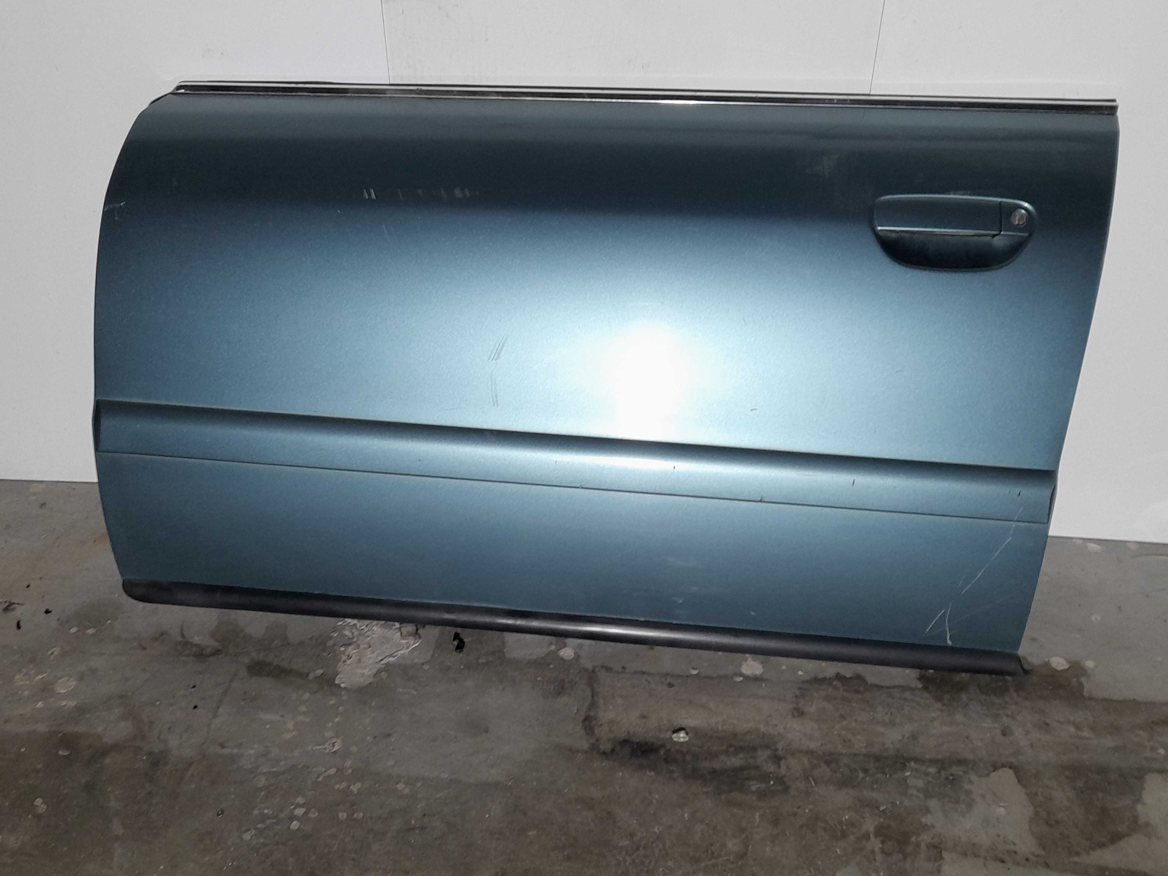 Recambio de puerta delantera izquierda para audi a4 berlina (b5) 2.4 referencia OEM IAM   