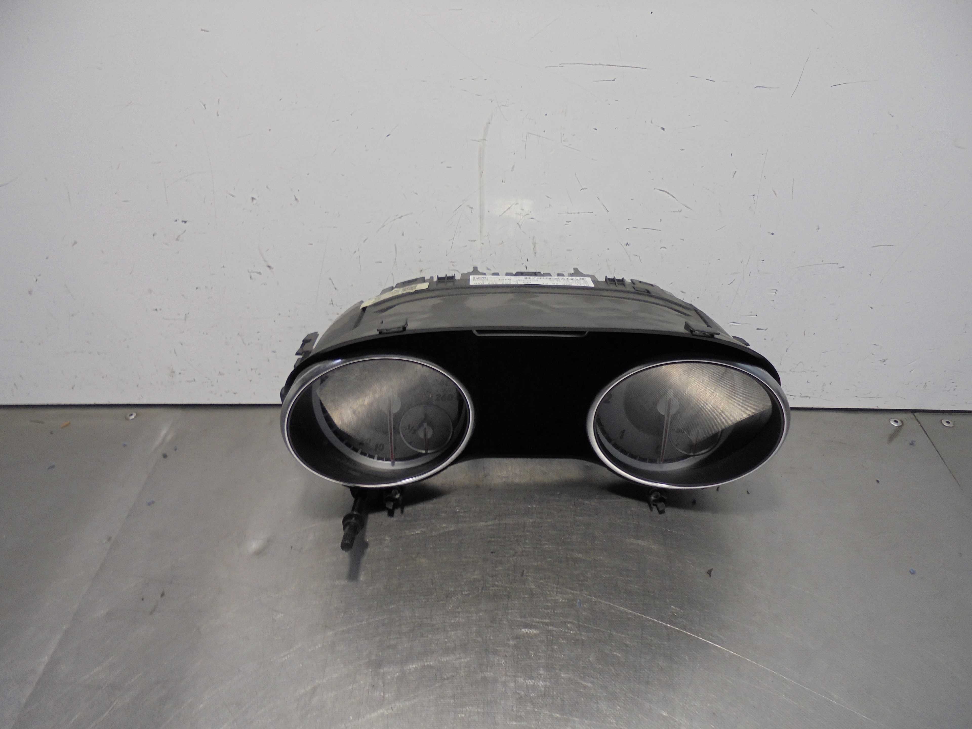 Recambio de cuadro instrumentos para mercedes-benz clase cla (w117) cla 220 cdi (117.303) referencia OEM IAM A1179002601  