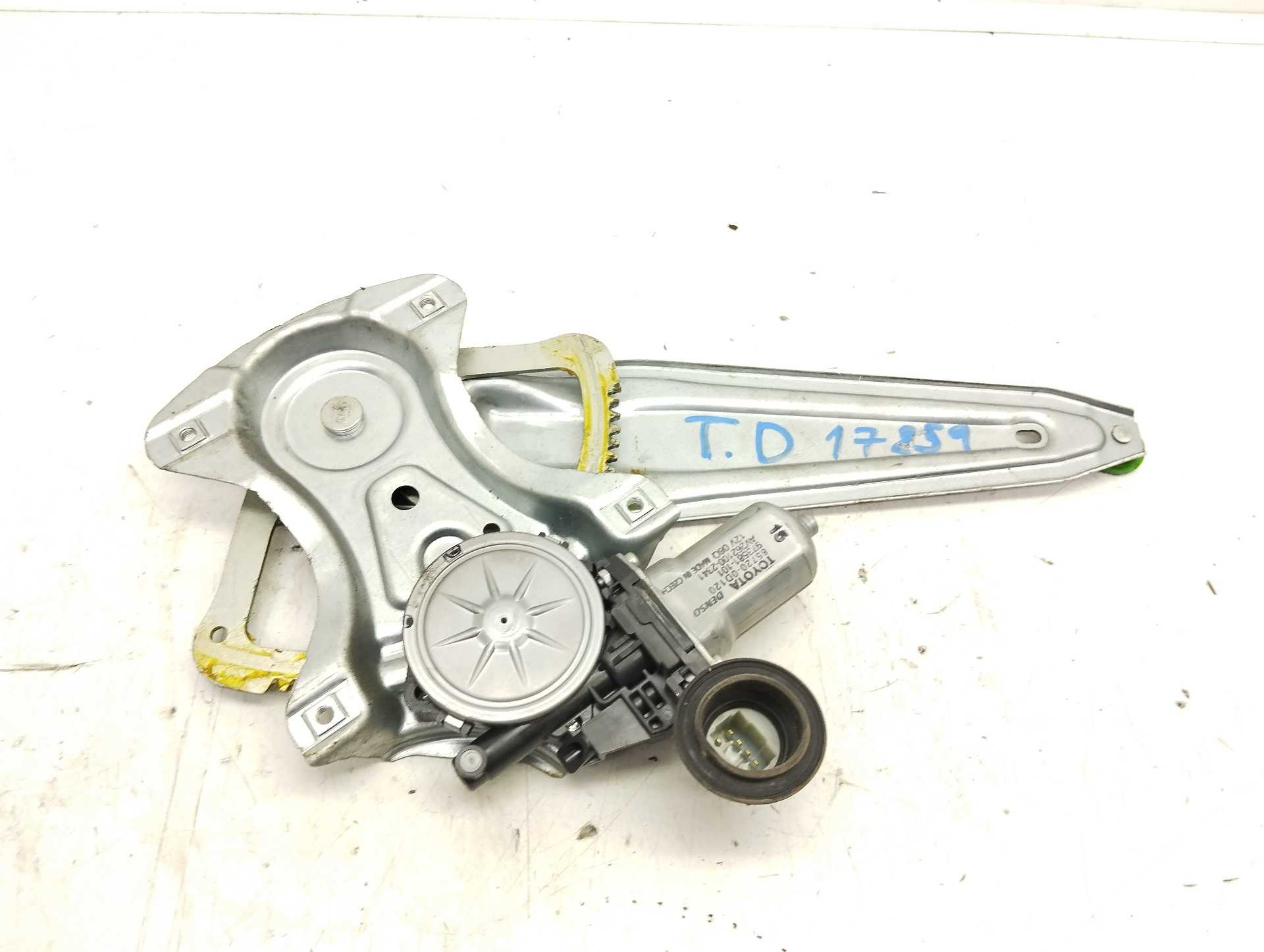 Recambio de elevalunas trasero derecho para toyota yaris active hybrid referencia OEM IAM 857200D120 973581101 DENSO