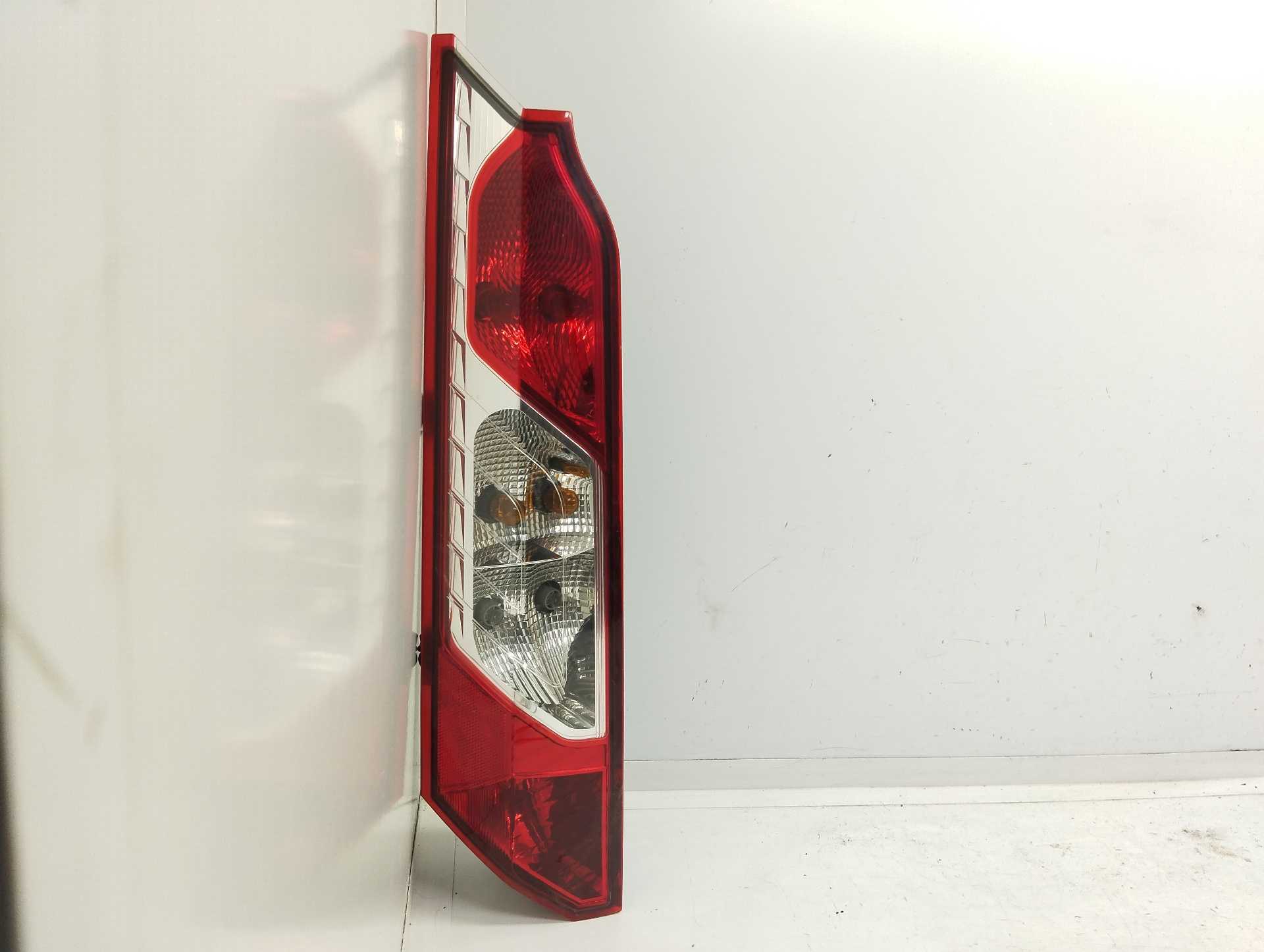 Recambio de piloto trasero izquierdo para ford transit connect kombi trend largo referencia OEM IAM DT1113405A 90019014 