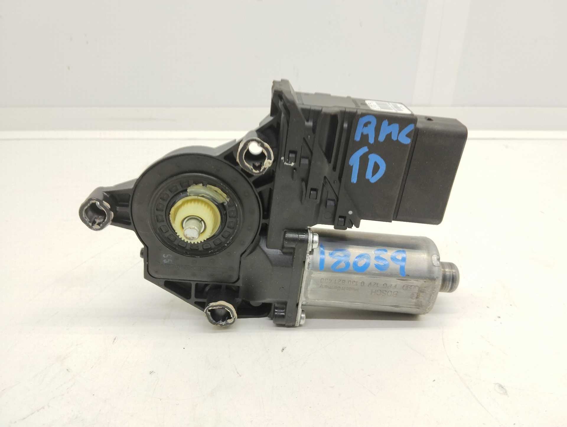 Recambio de motor elevalunas trasero derecho para volkswagen golf v berlina (1k1) gt referencia OEM IAM 1K4839402E 0130821430 BO