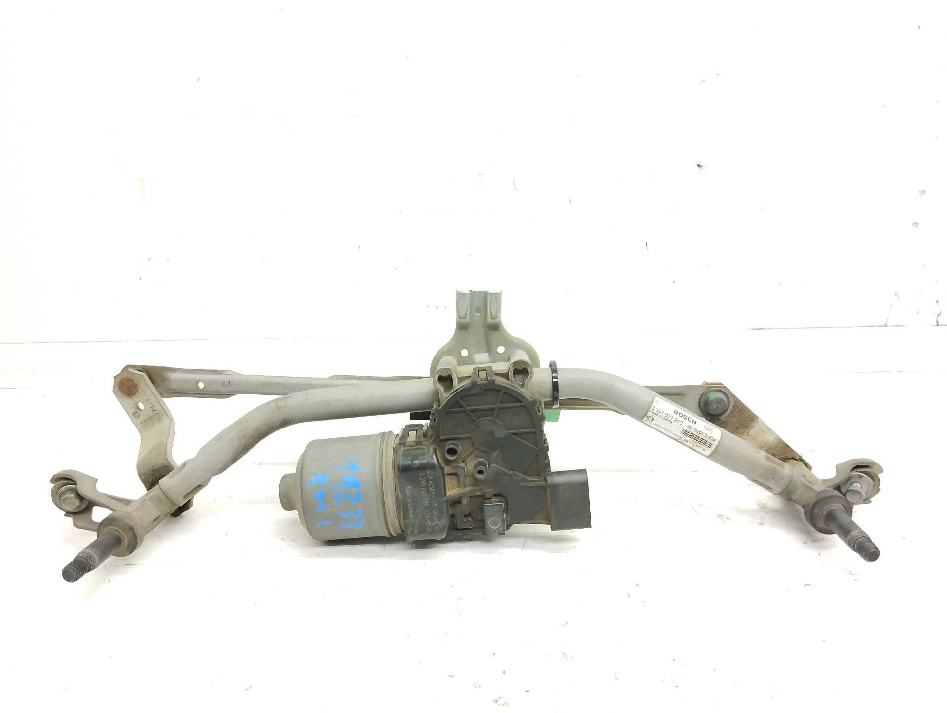 Recambio de motor limpia delantero para peugeot 208 style referencia OEM IAM 9615497780 3397021910 