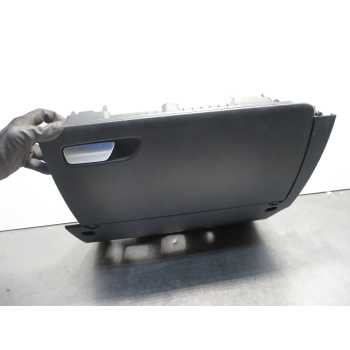 GUANTERA 8V1857035D 
