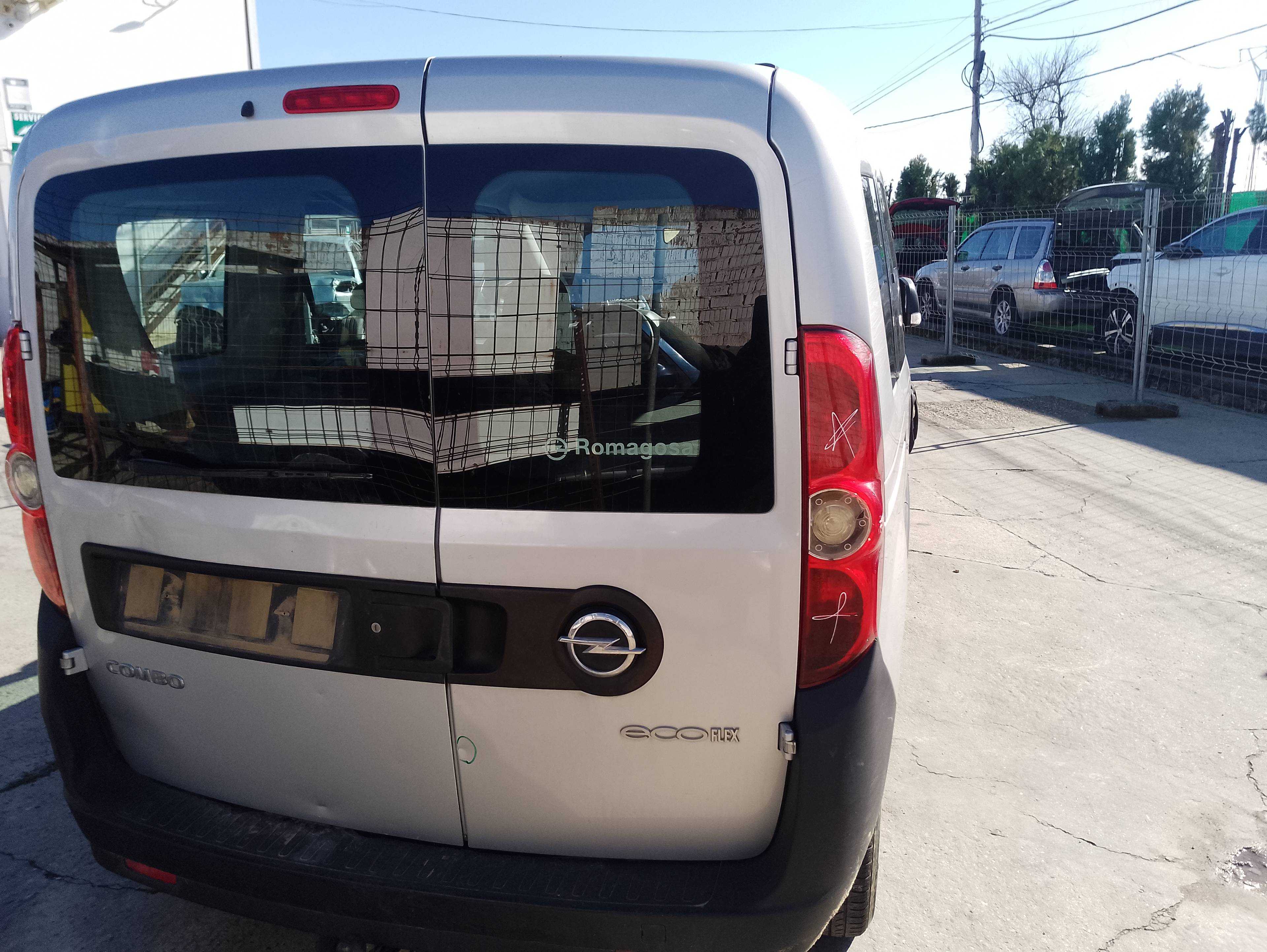 Recambio de porton trasero derecho para opel combo d expression l1h1 referencia OEM IAM   