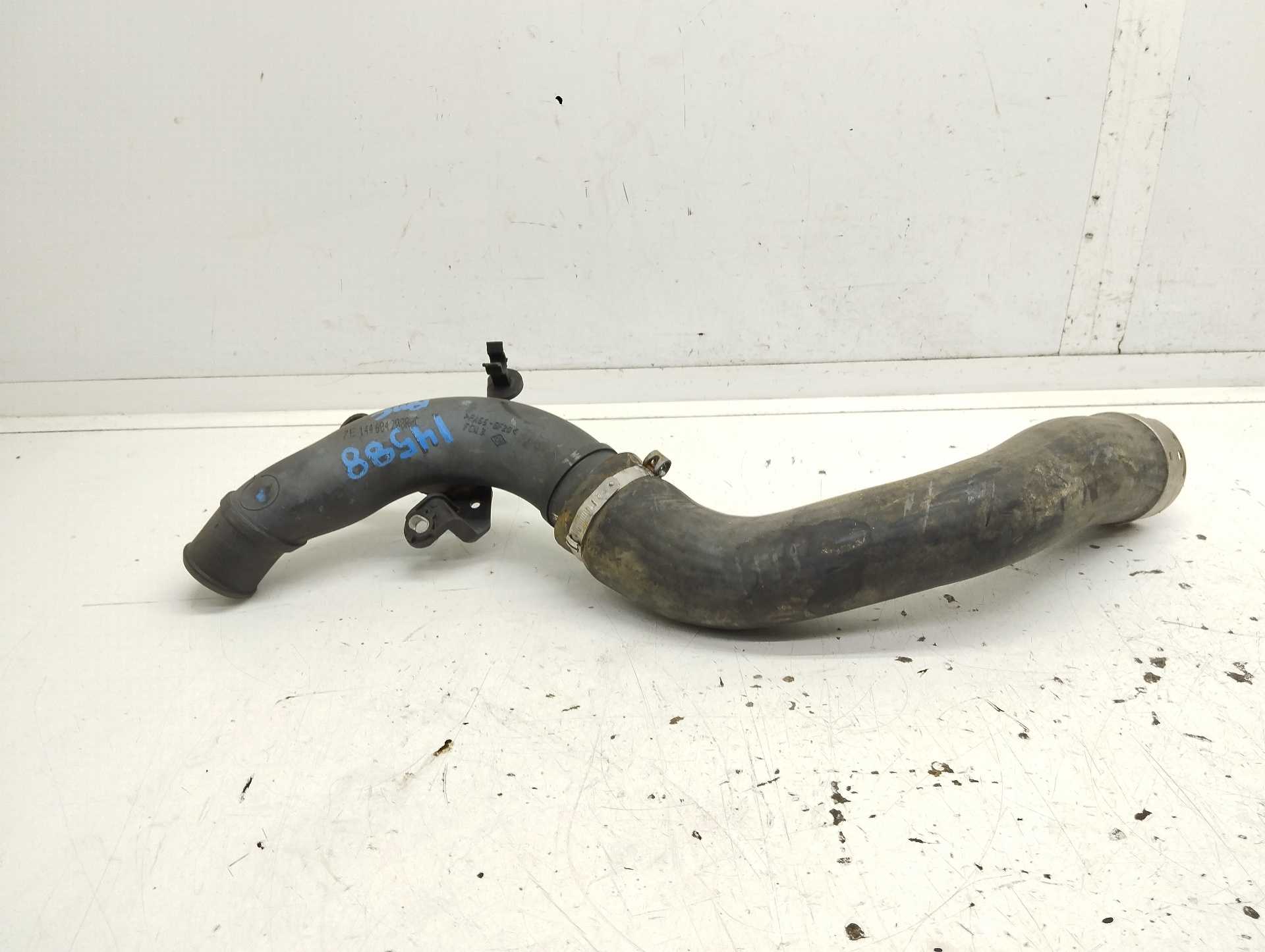 Recambio de tubo de admision para renault captur dynamique referencia OEM IAM 7E144604  