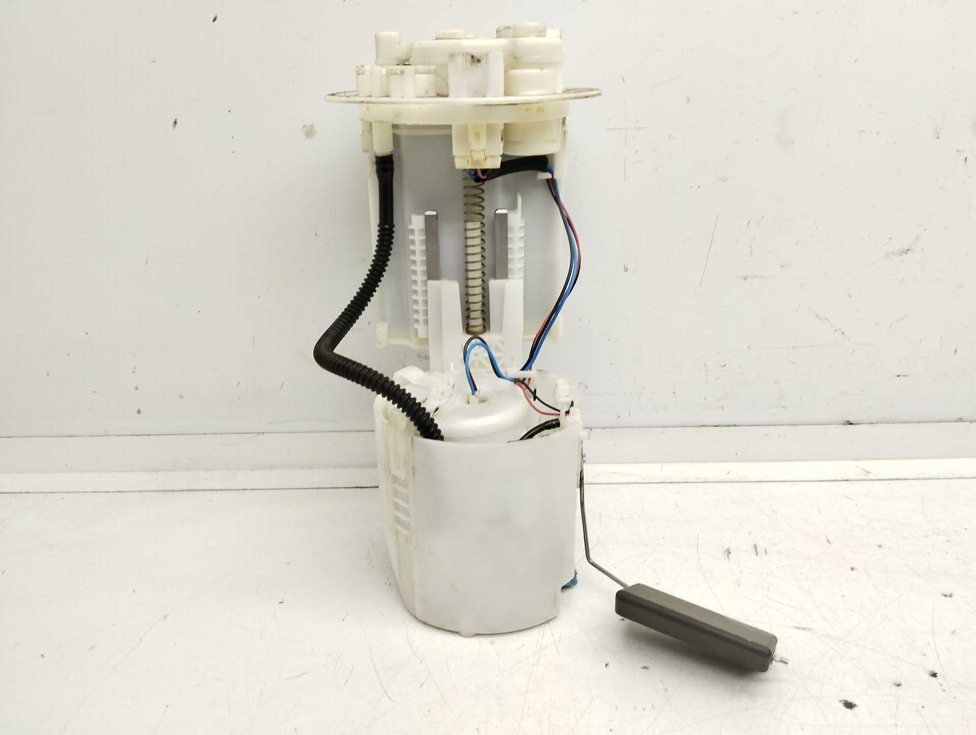 Recambio de aforador para toyota auris hybrid active referencia OEM IAM 7702002502  