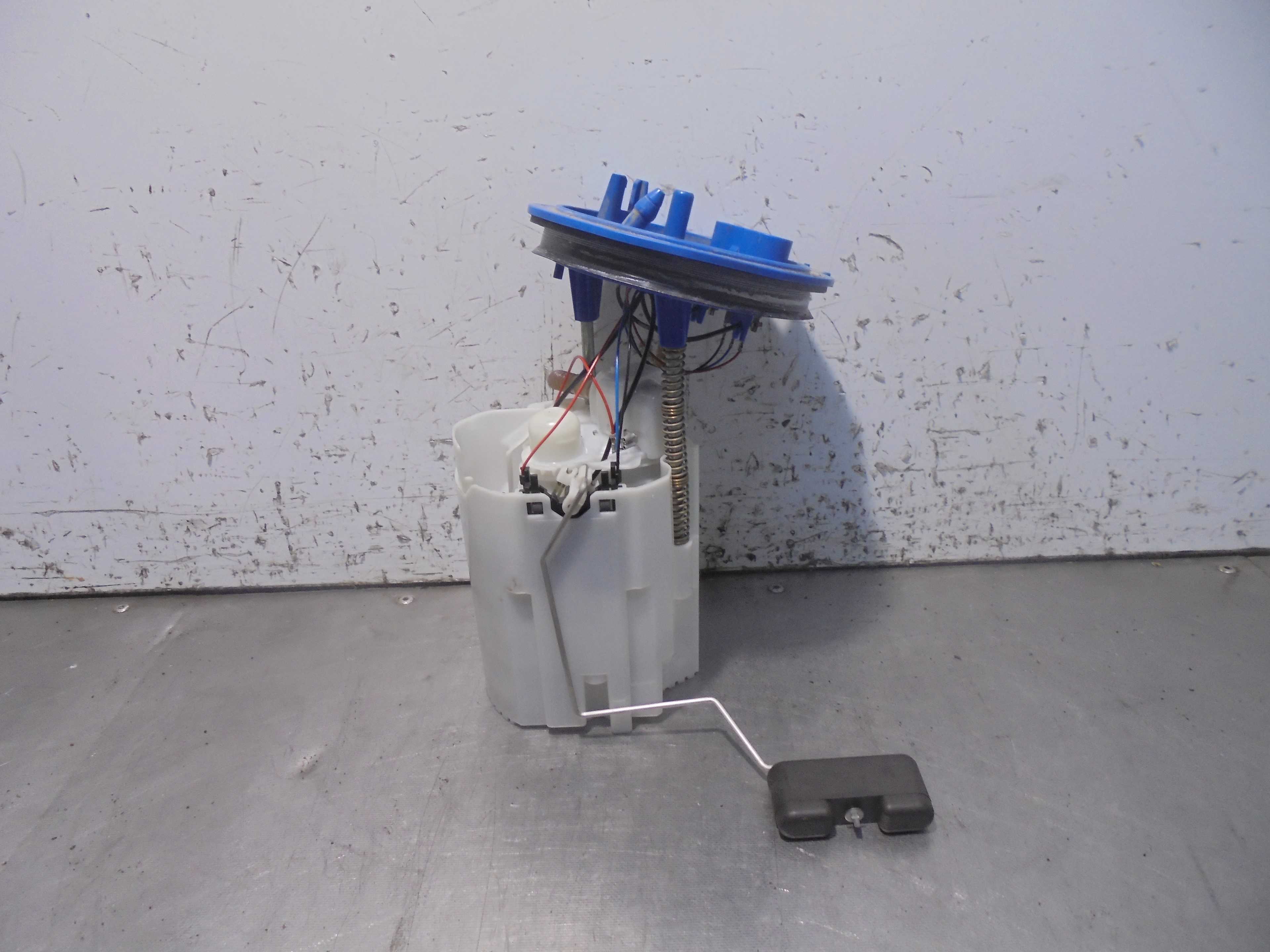 Recambio de aforador para seat leon (5f1) reference referencia OEM IAM 5Q0919051BF  