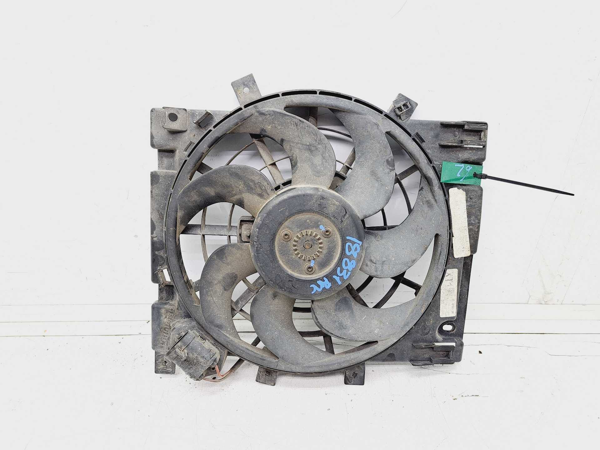 Recambio de electroventilador radiador aire acondicionado para opel astra gtc cosmo referencia OEM IAM 0130303302 13147279 GM