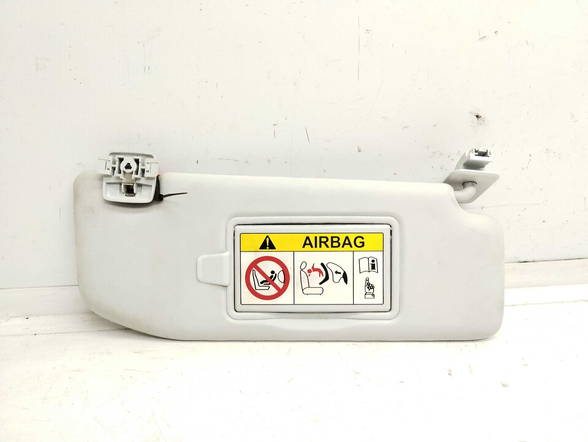 Recambio de parasol derecho para peugeot 208 style referencia OEM IAM  16079196PR 