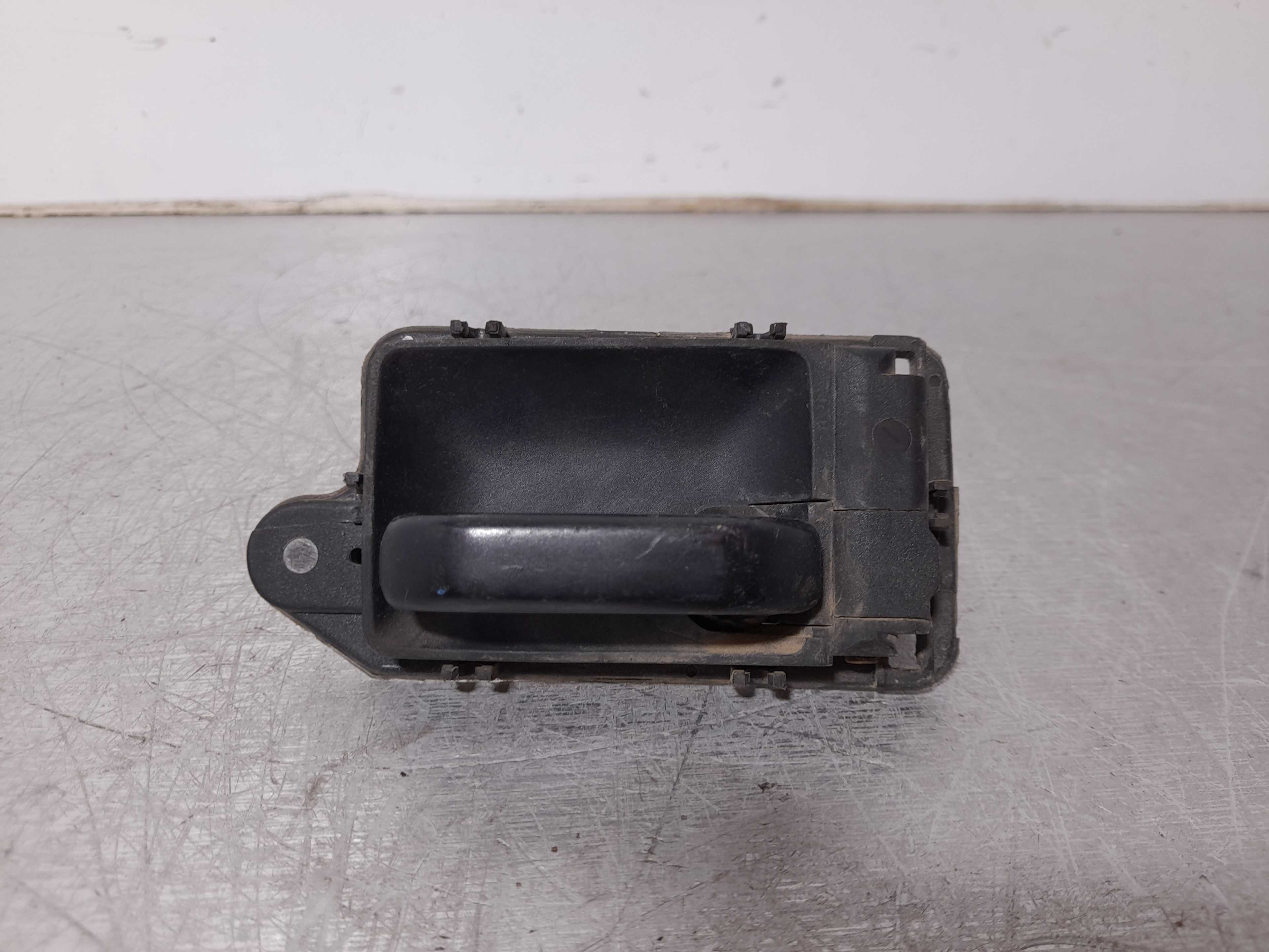 Recambio de maneta interior trasera derecha para citroën ax 11 tre referencia OEM IAM   