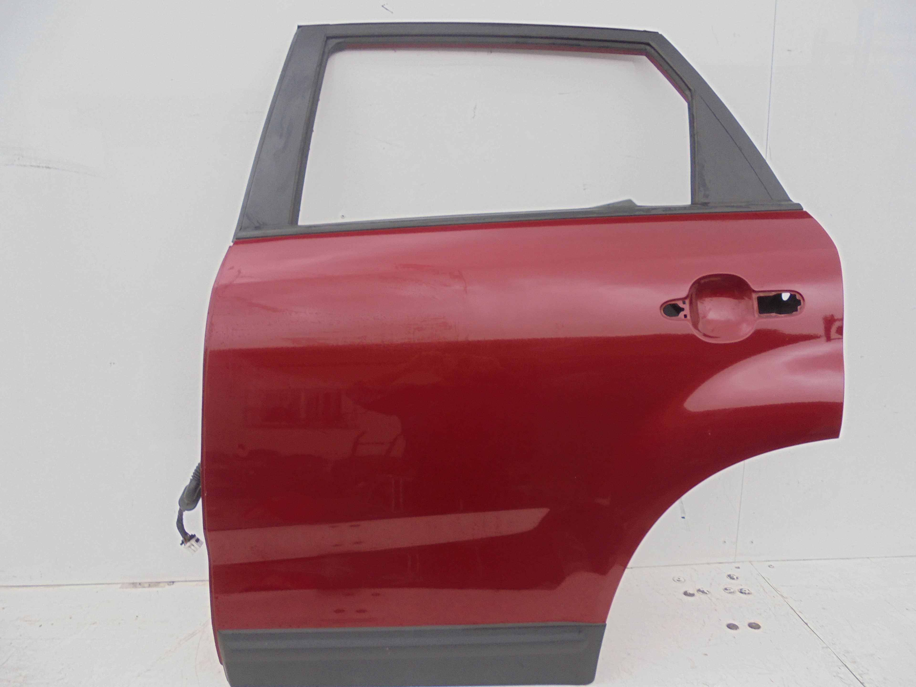 Recambio de puerta trasera izquierda para kia sorento active 4wd referencia OEM IAM   