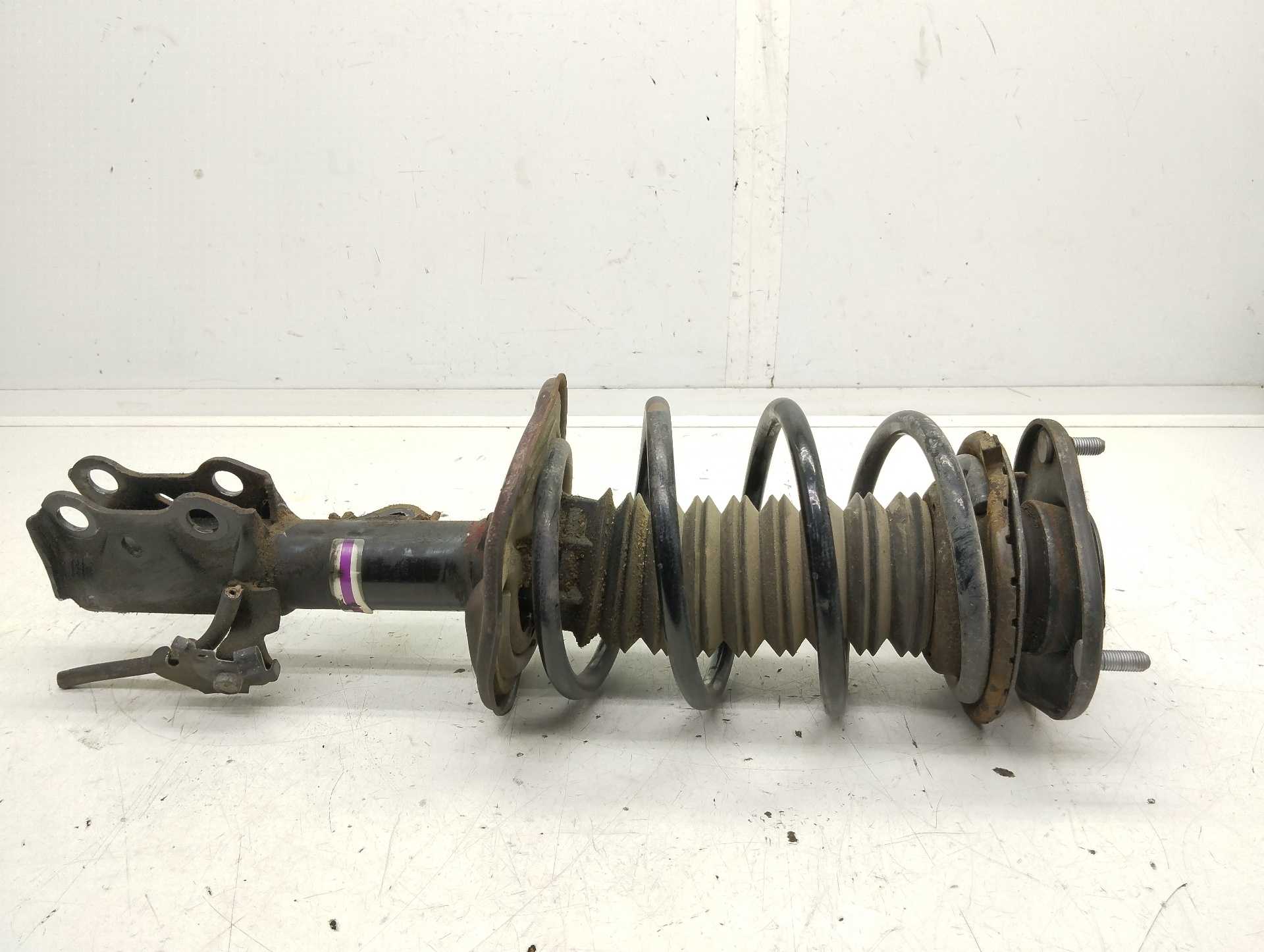 Recambio de amortiguador delantero izquierdo para toyota auris hybrid active referencia OEM IAM 4852002E00  