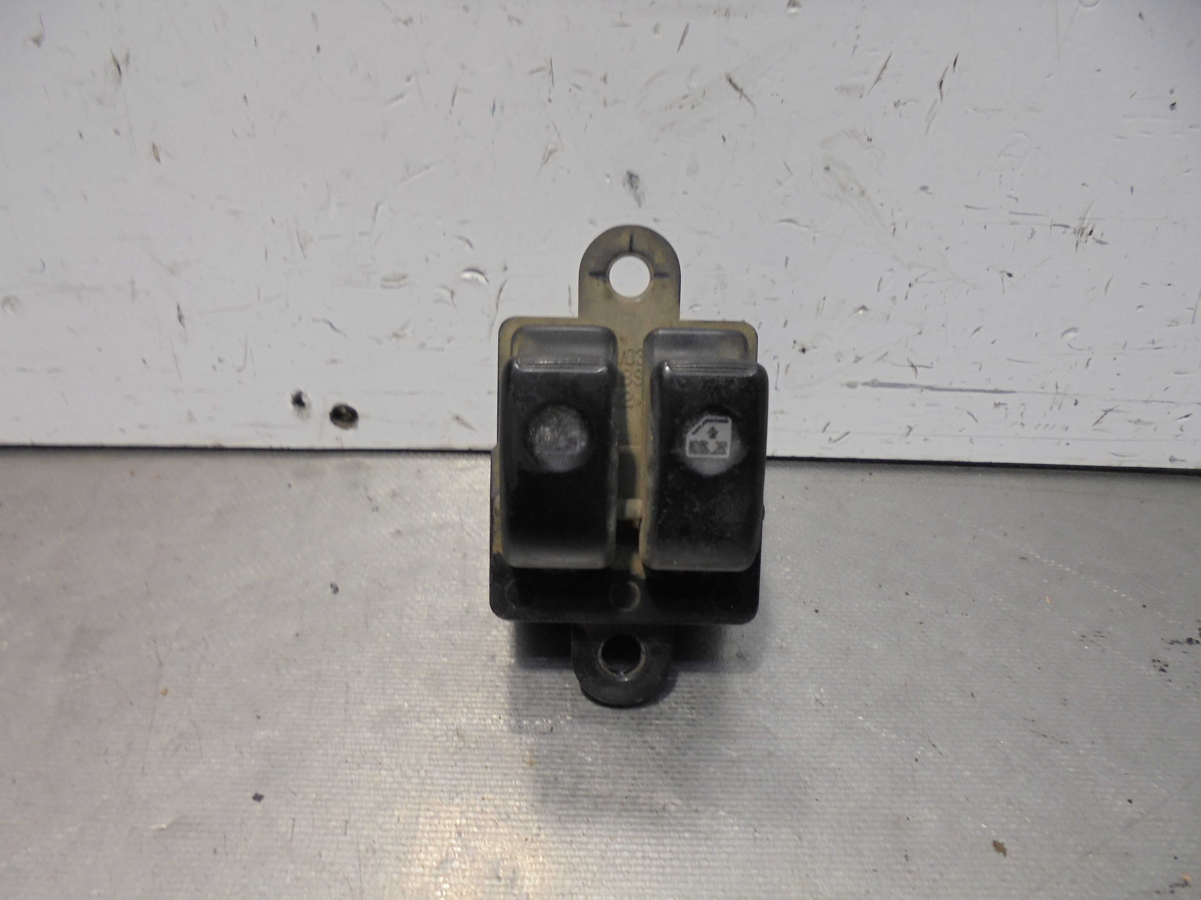 Recambio de mando elevalunas delantero izquierdo para hyundai atos prime (mx) 1.0 cat referencia OEM IAM 9357006000  