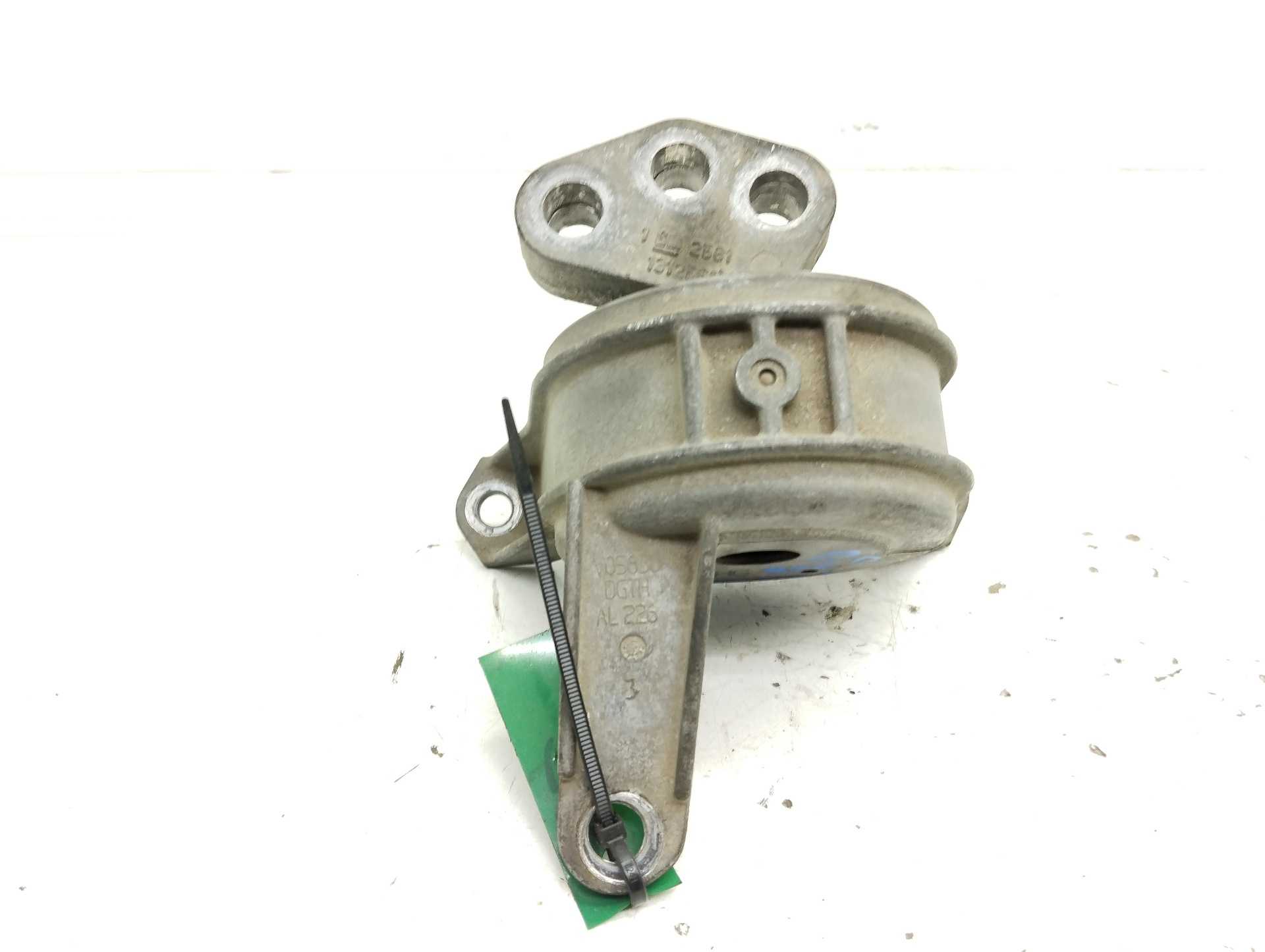 Recambio de soporte motor derecho para opel astra gtc cosmo referencia OEM IAM 13125627  