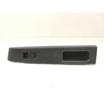 Recambio de mando elevalunas trasero izquierdo para toyota yaris active hybrid referencia OEM IAM 742720D110  
