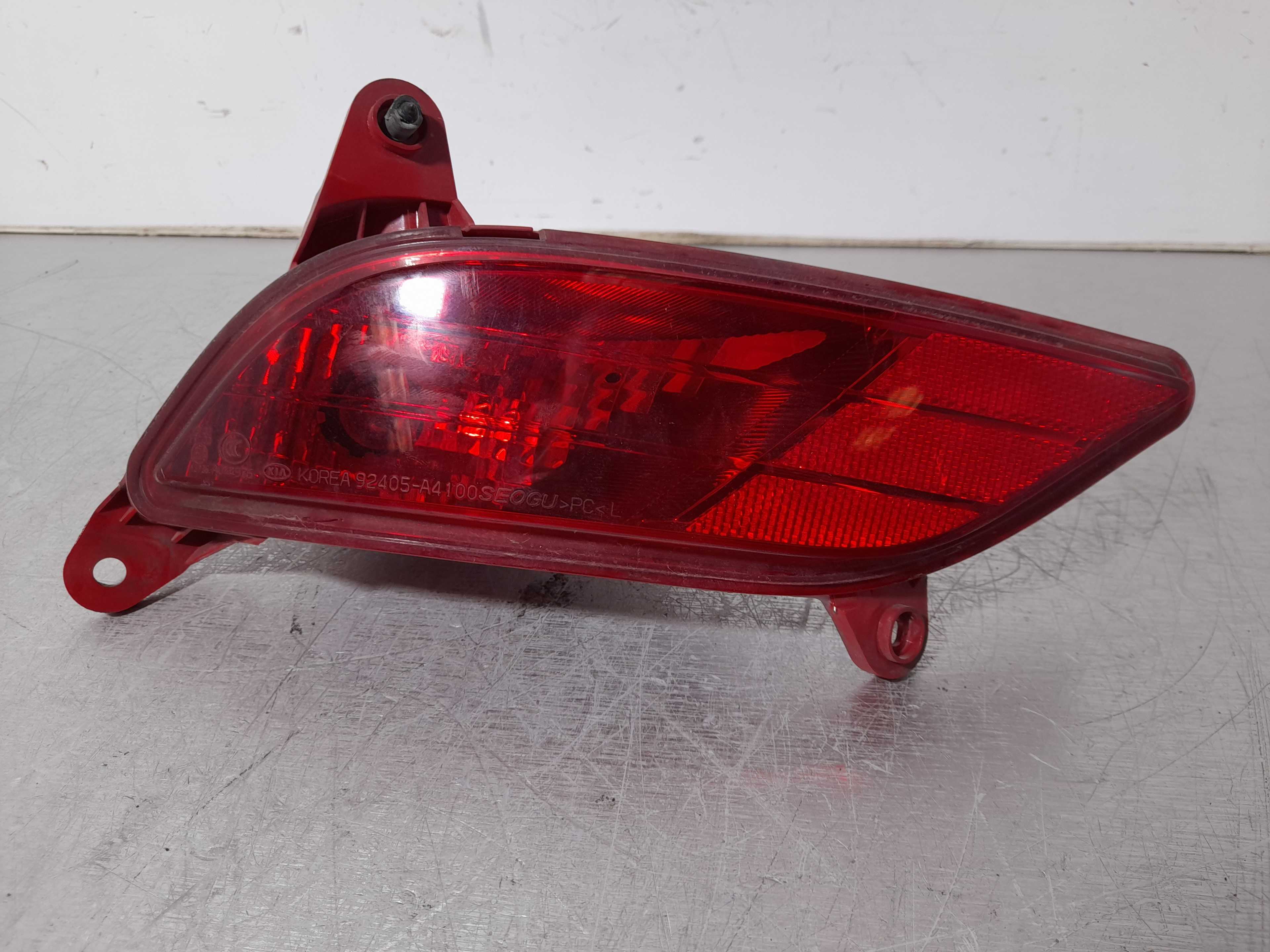 Recambio de faro antiniebla trasero izquierdo para kia carens ( ) basic referencia OEM IAM 92405A4100  