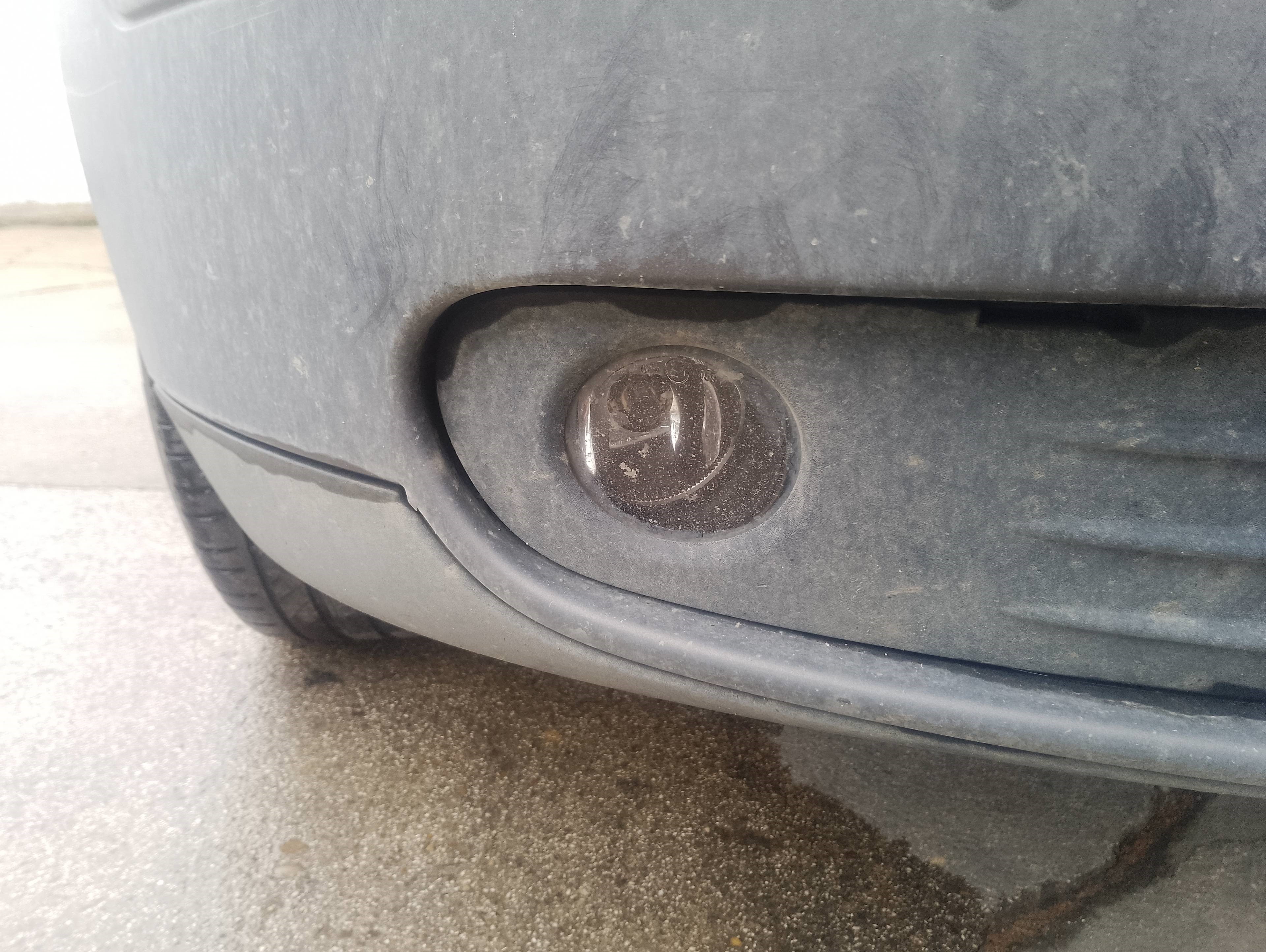 Recambio de faro antiniebla derecho para volvo s40 berlina 2.0 d kinetic referencia OEM IAM   