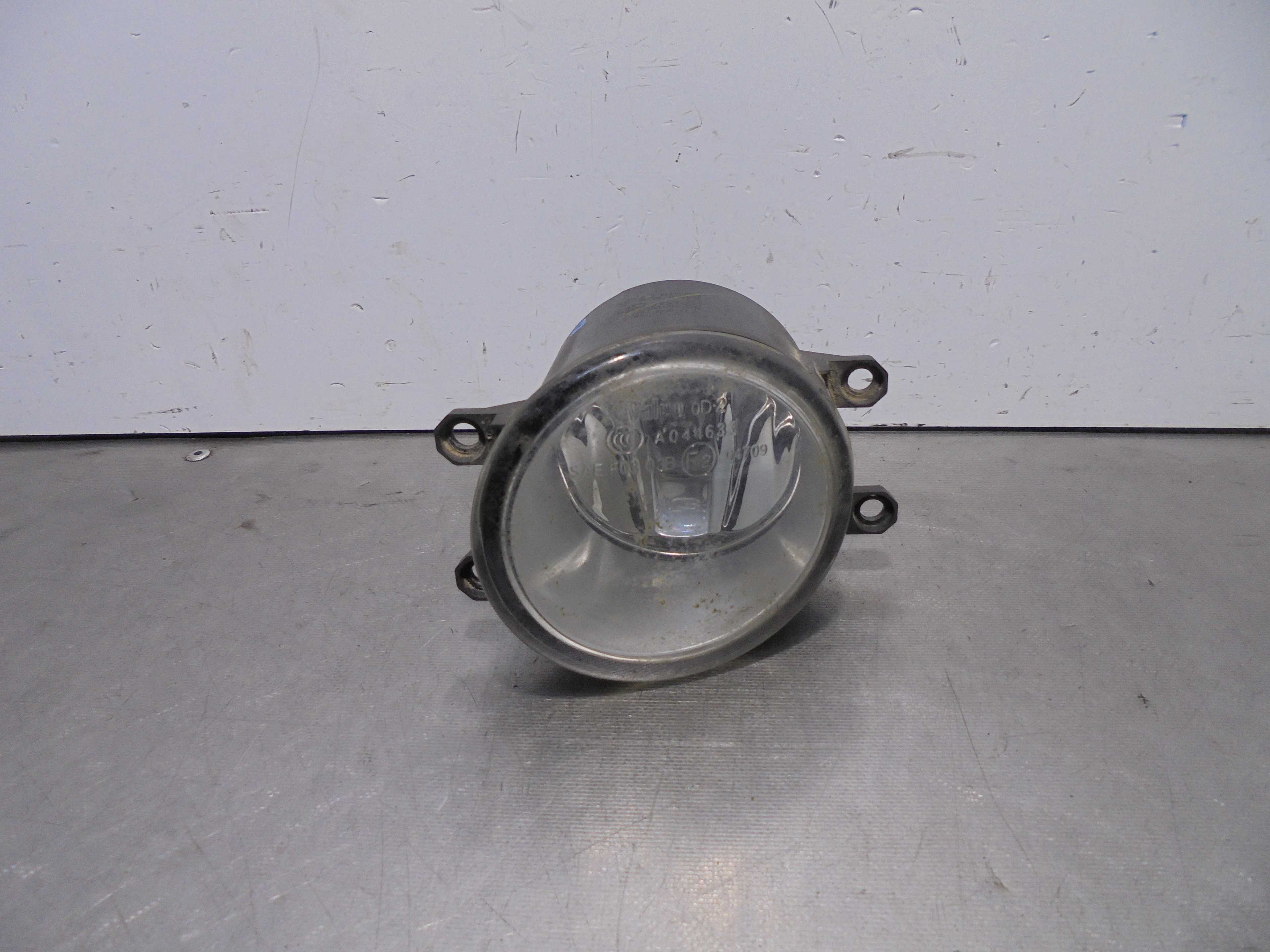 Recambio de faro antiniebla izquierdo para toyota auris hybrid active referencia OEM IAM 812200D042 89207412 VALEO