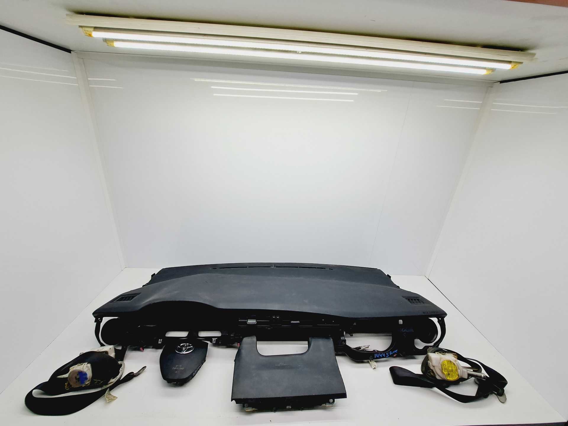 Recambio de kit airbag para toyota auris active referencia OEM IAM   