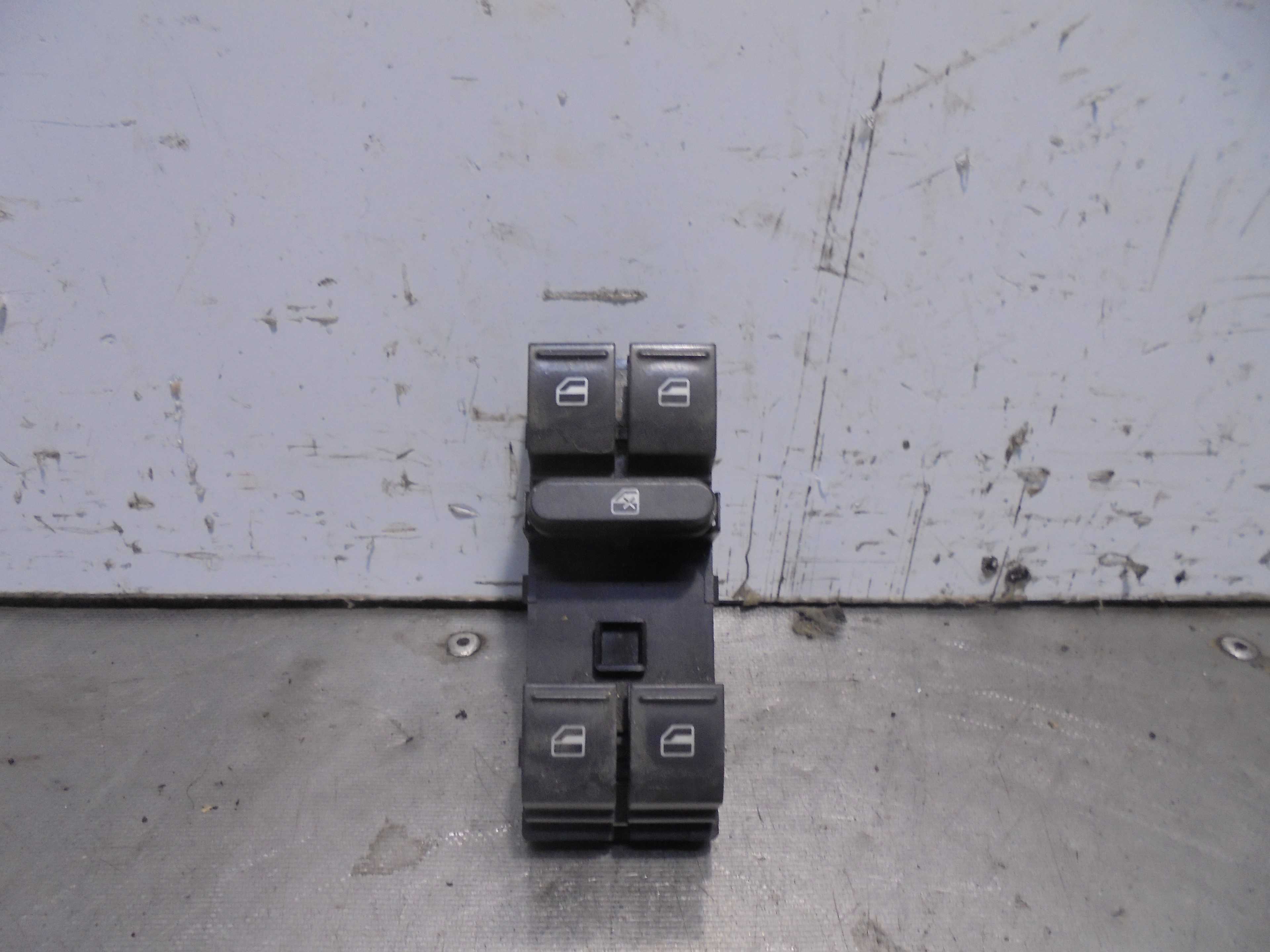 Recambio de mando elevalunas delantero izquierdo para volkswagen passat berlina (3c2) 2.0 tdi referencia OEM IAM 1K4959857  
