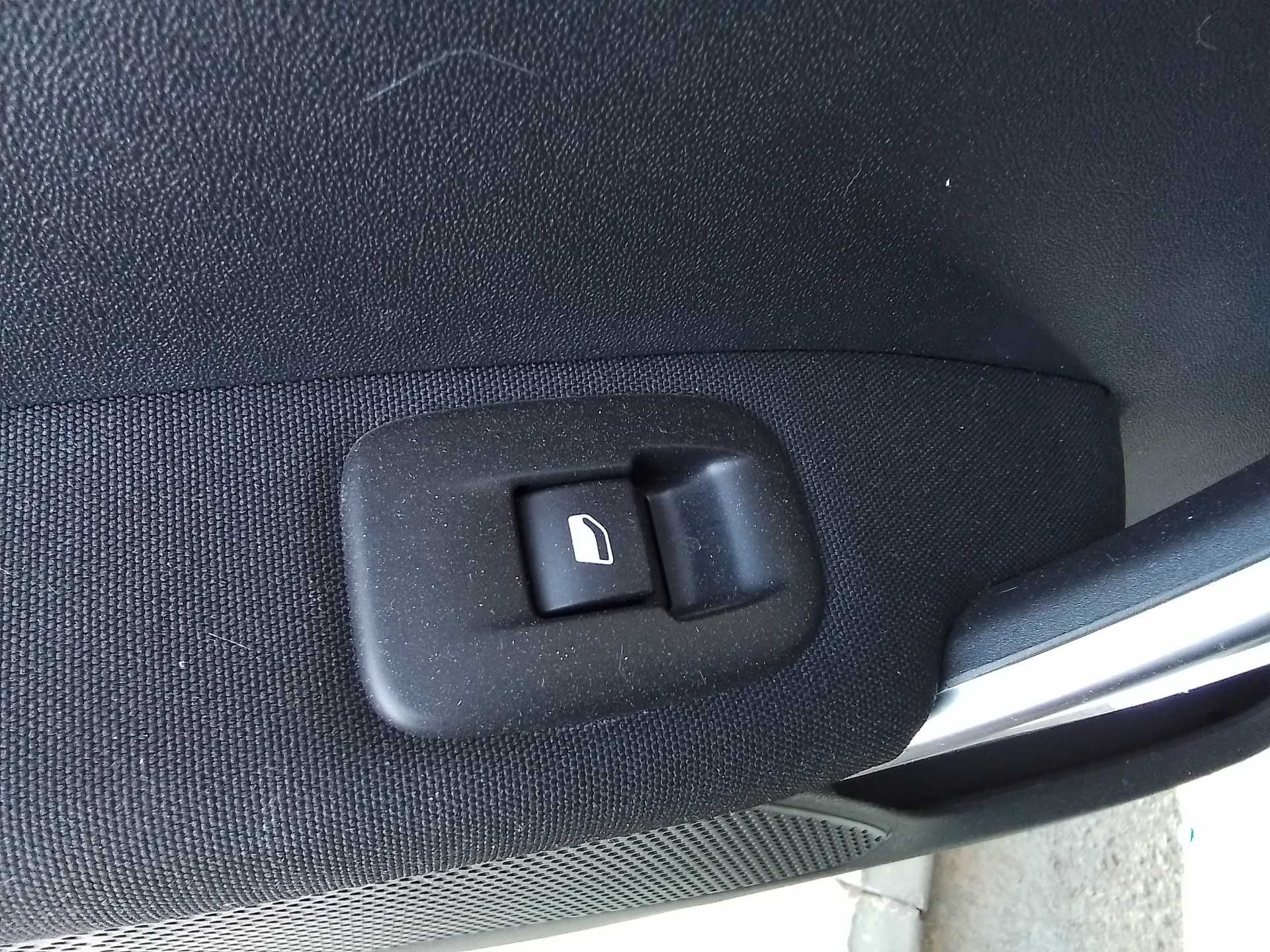 Recambio de mando elevalunas trasero izquierdo para peugeot 2008 (--.2013) allure referencia OEM IAM 9824255270  