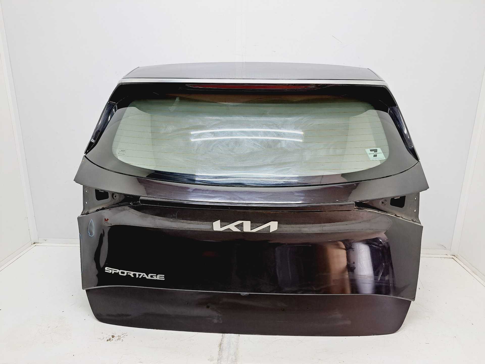 Recambio de porton trasero para kia sportage 1.6 referencia OEM IAM   