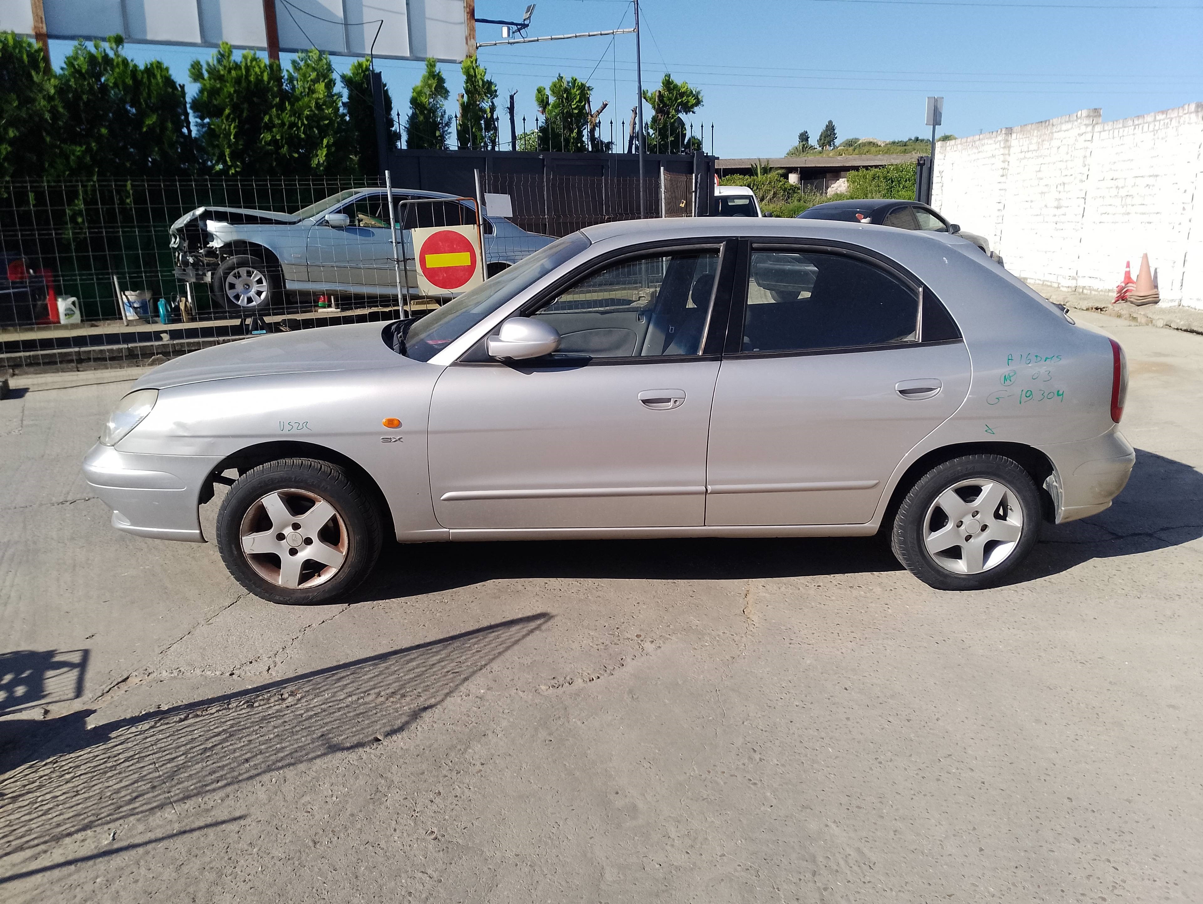 daewoo nubira berlina del año 2003