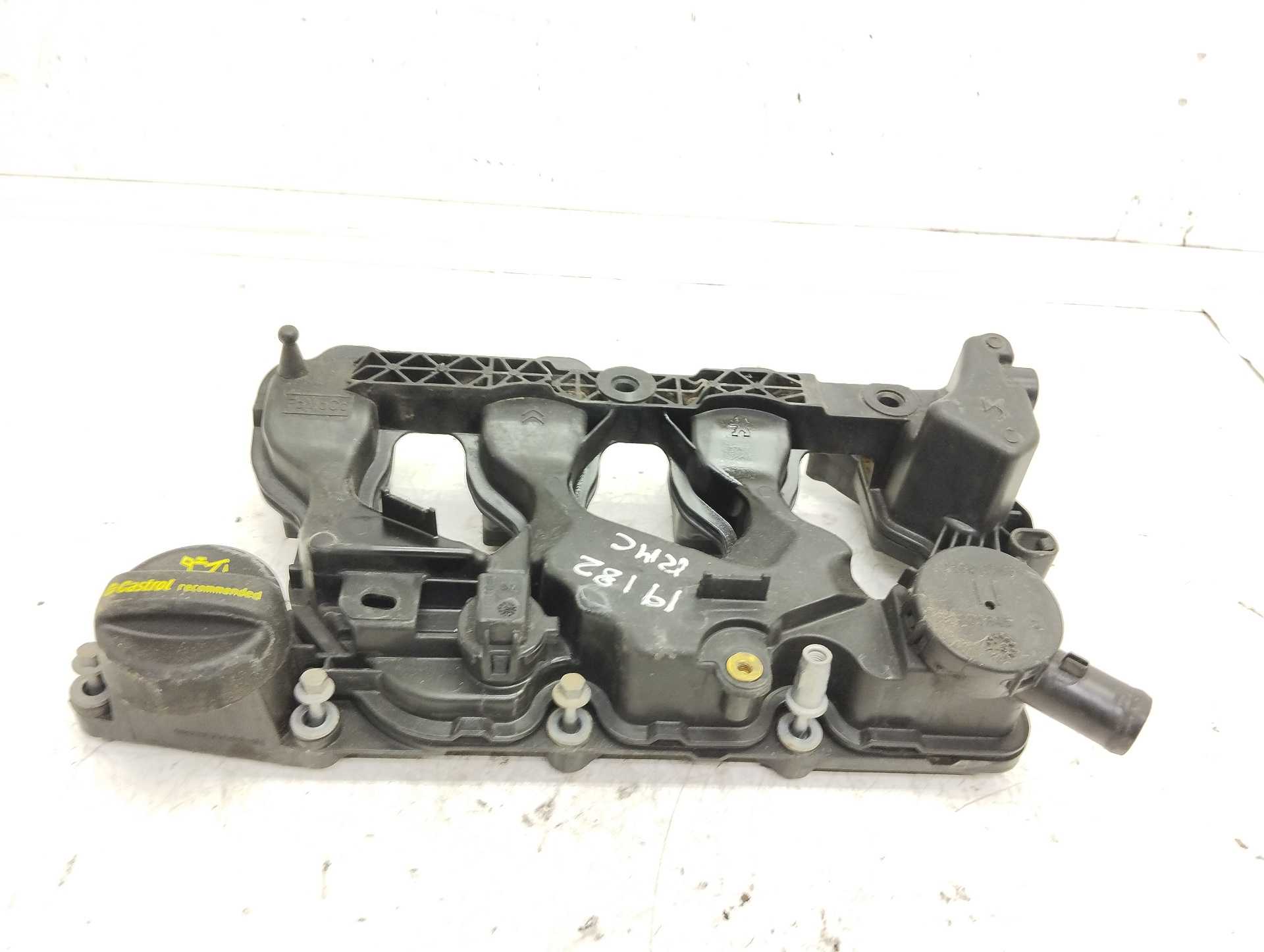 Recambio de tapa balancines para ford transit connect kombi trend largo referencia OEM IAM P1001845  