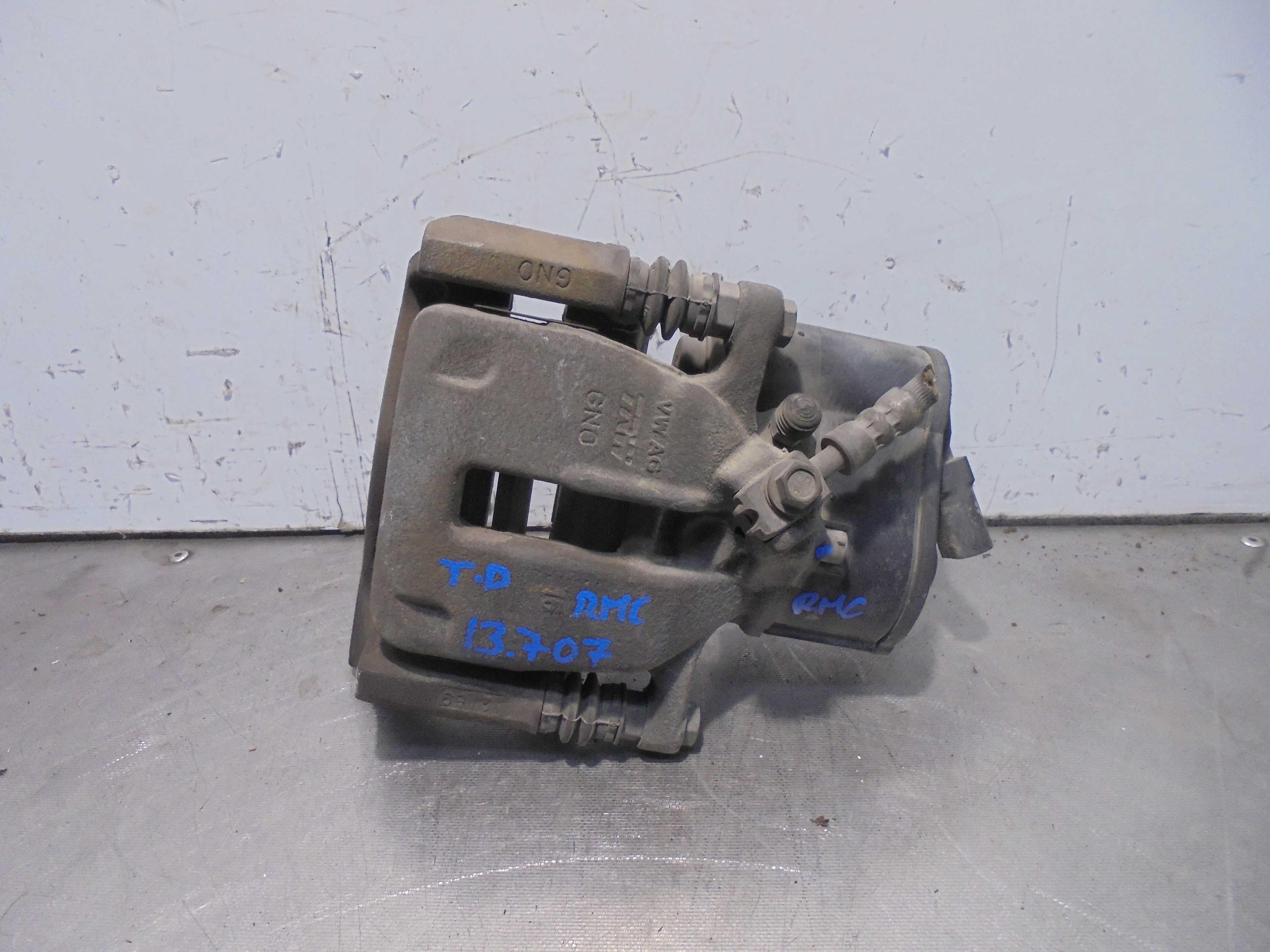 Recambio de pinza de freno trasera derecha para volkswagen passat berlina (3c2) 2.0 tdi referencia OEM IAM   