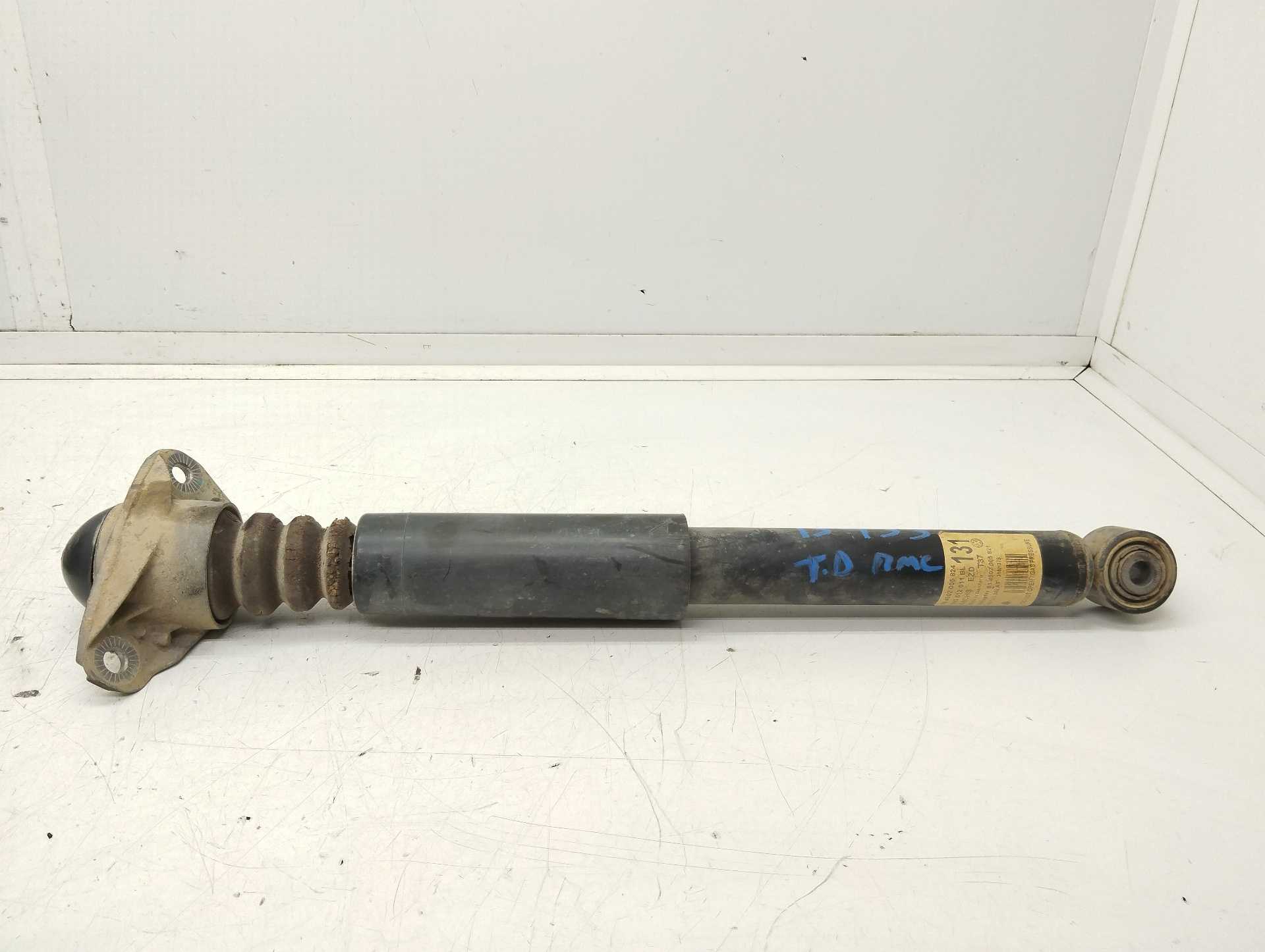 Recambio de amortiguador trasero derecho para volkswagen tiguan (5n2) advance bluemotion referencia OEM IAM 5N0512011BL  