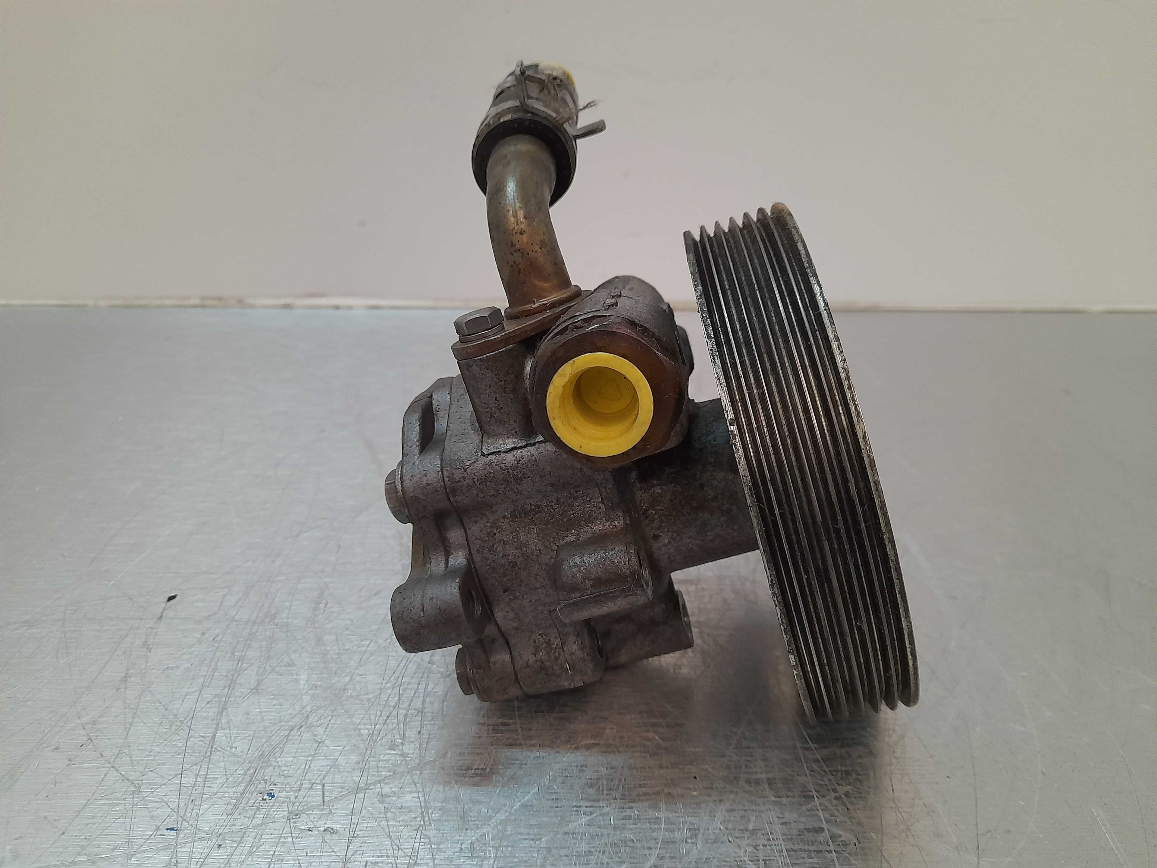 Recambio de bomba direccion para ford fiesta (cbk) ambiente referencia OEM IAM   