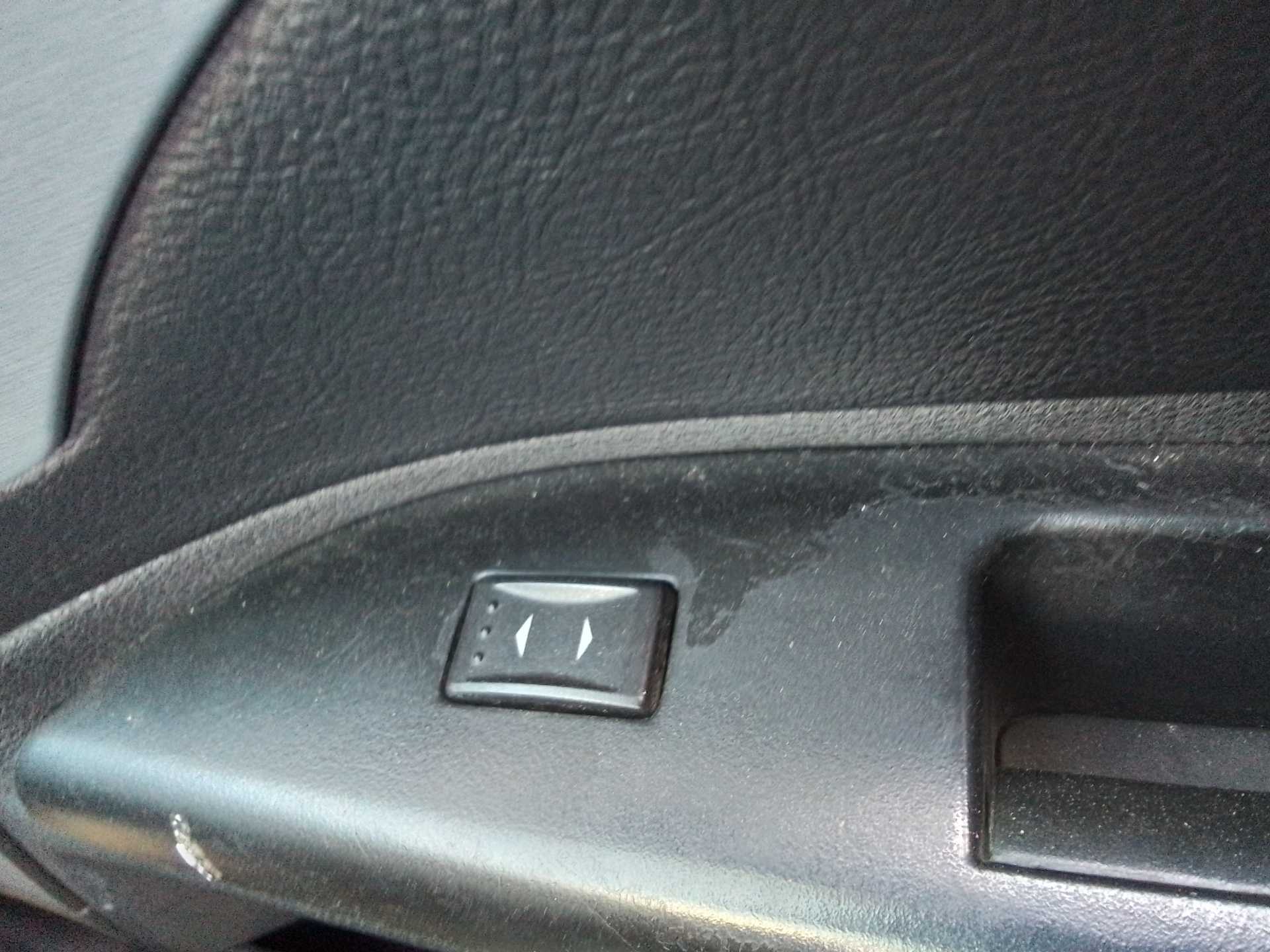 Recambio de mando elevalunas trasero derecho para ford mondeo berlina (ge) referencia OEM IAM   