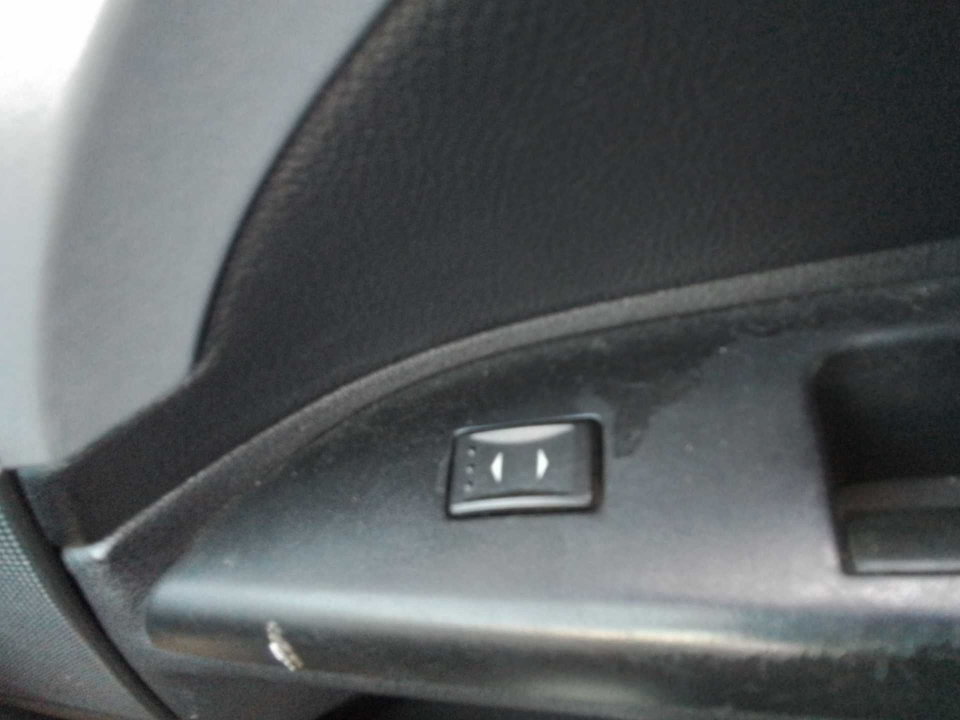 Recambio de mando elevalunas trasero izquierdo para ford mondeo berlina (ge) referencia OEM IAM   