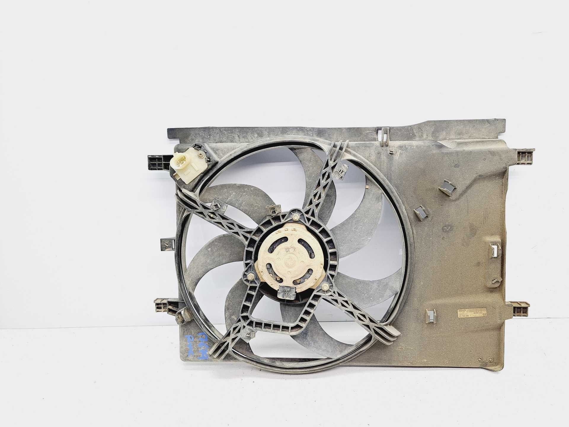 Recambio de electroventilador para opel corsa d 1.4 16v referencia OEM IAM 13256567 BEHR 