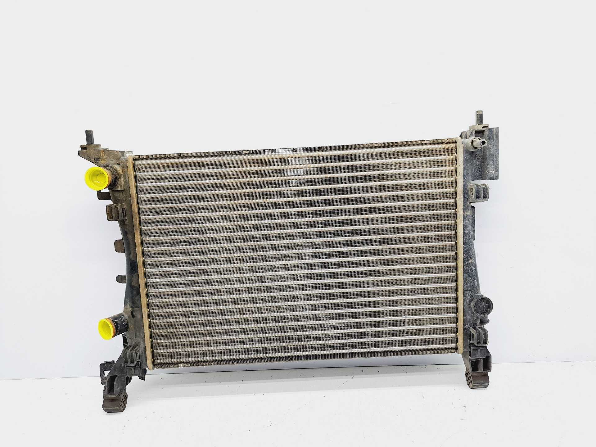 Recambio de radiador agua para opel corsa d 1.4 16v referencia OEM IAM 55701408  