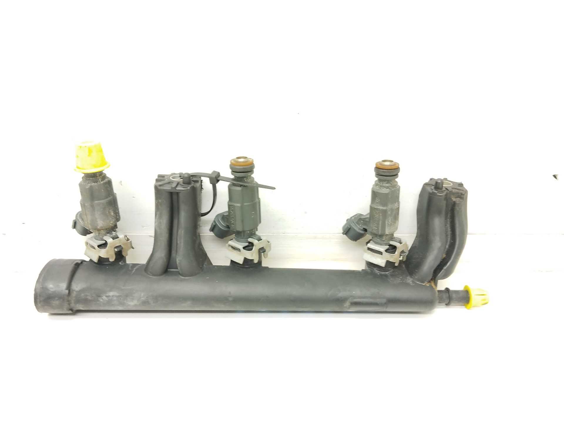 Recambio de rampa inyectora para peugeot 208 style referencia OEM IAM 9816955780  