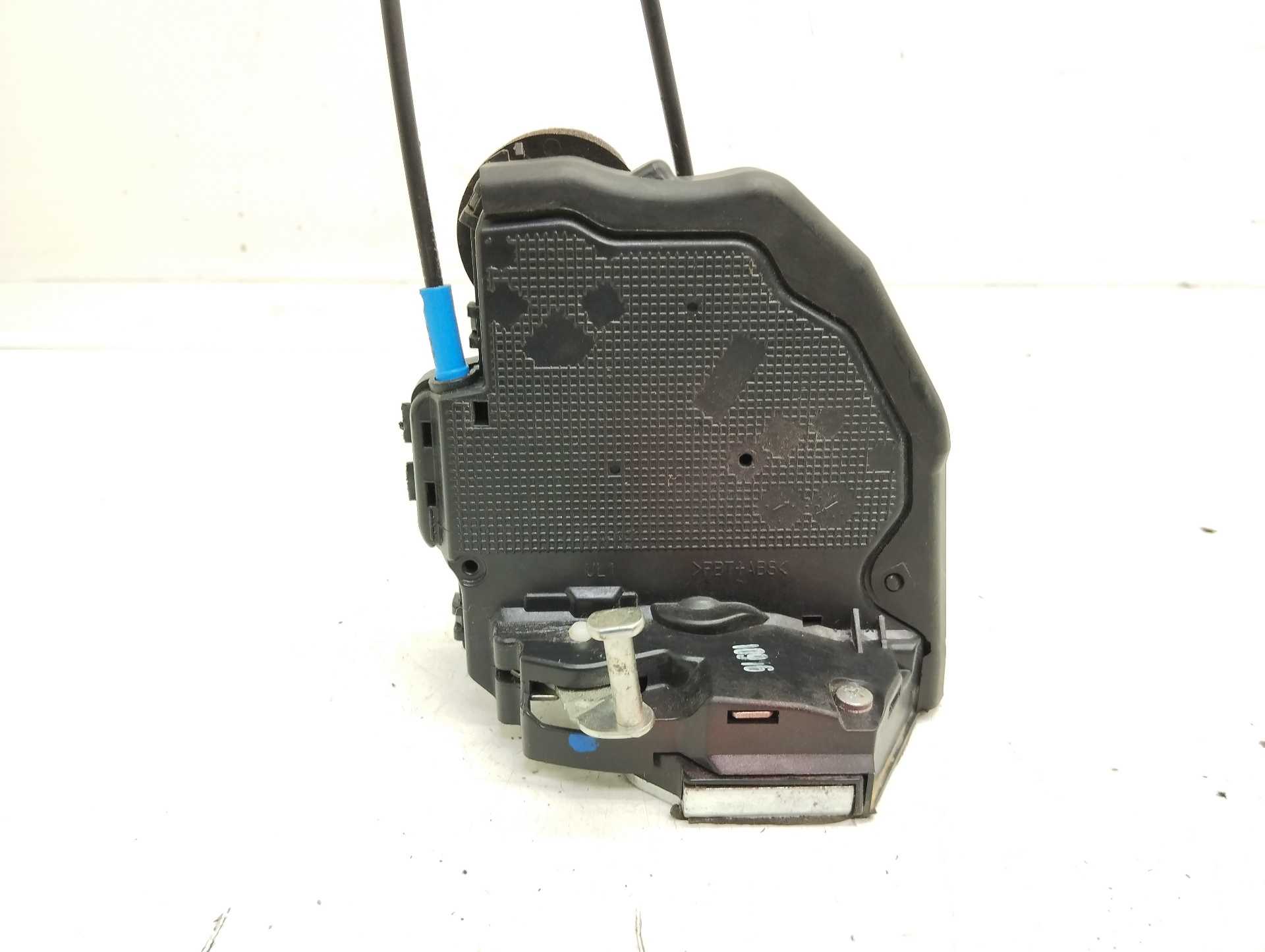 Recambio de cerradura puerta trasera izquierda para toyota auris hybrid active referencia OEM IAM A084219  