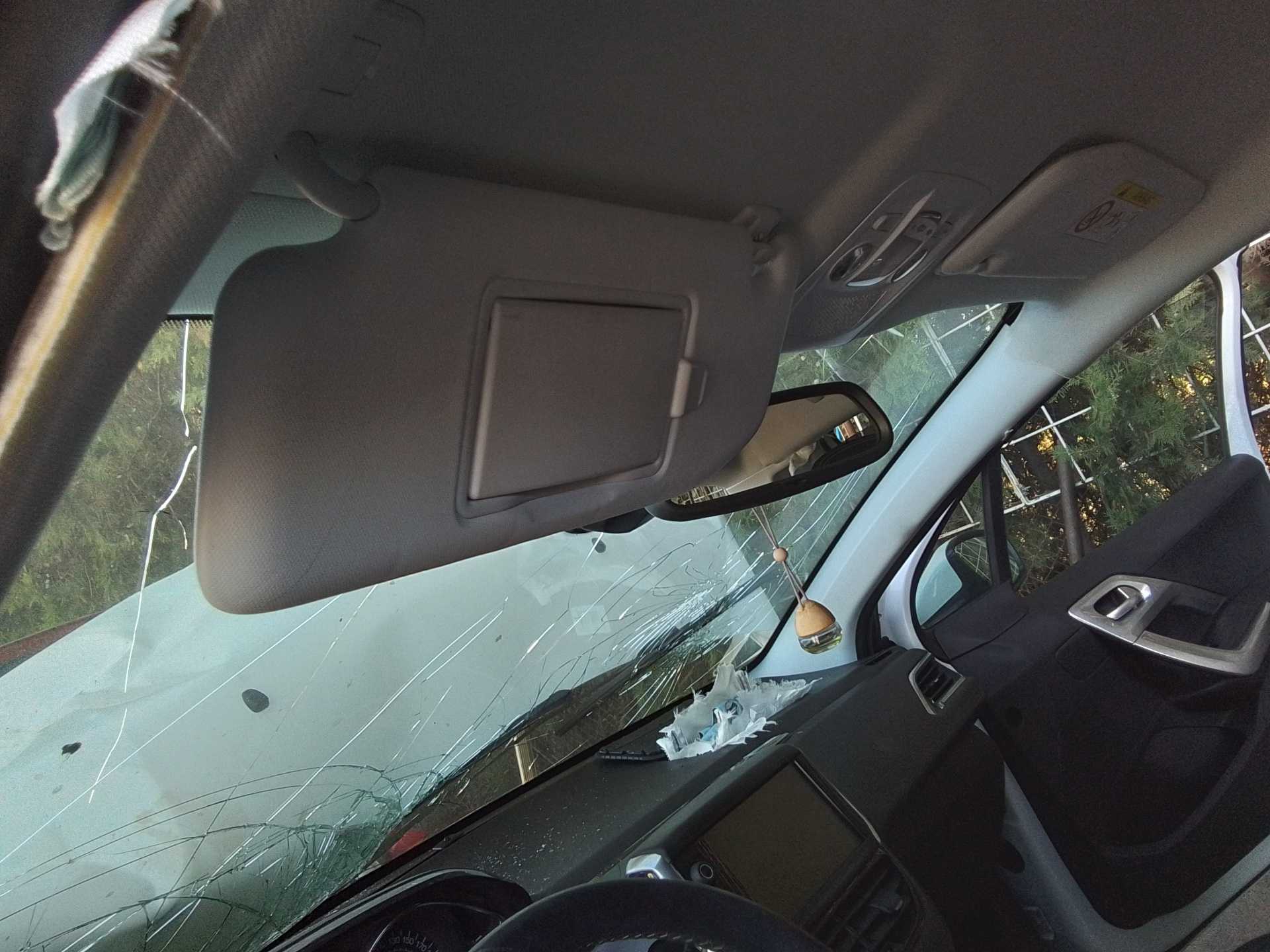 Recambio de parasol izquierdo para peugeot 2008 (--.2013) allure referencia OEM IAM   