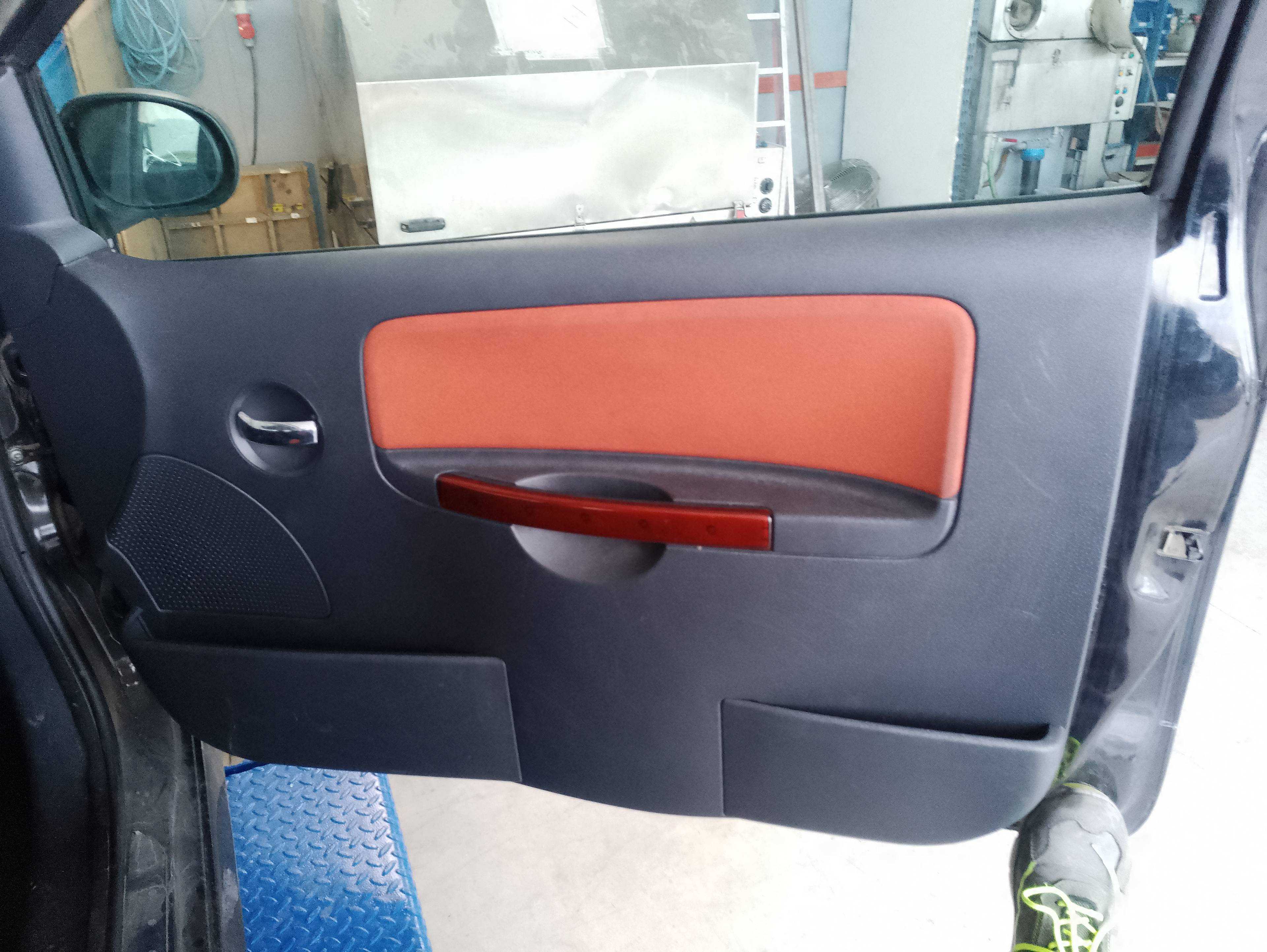 Recambio de guarnecido puerta delantera derecha para citroën c2 empresa referencia OEM IAM   