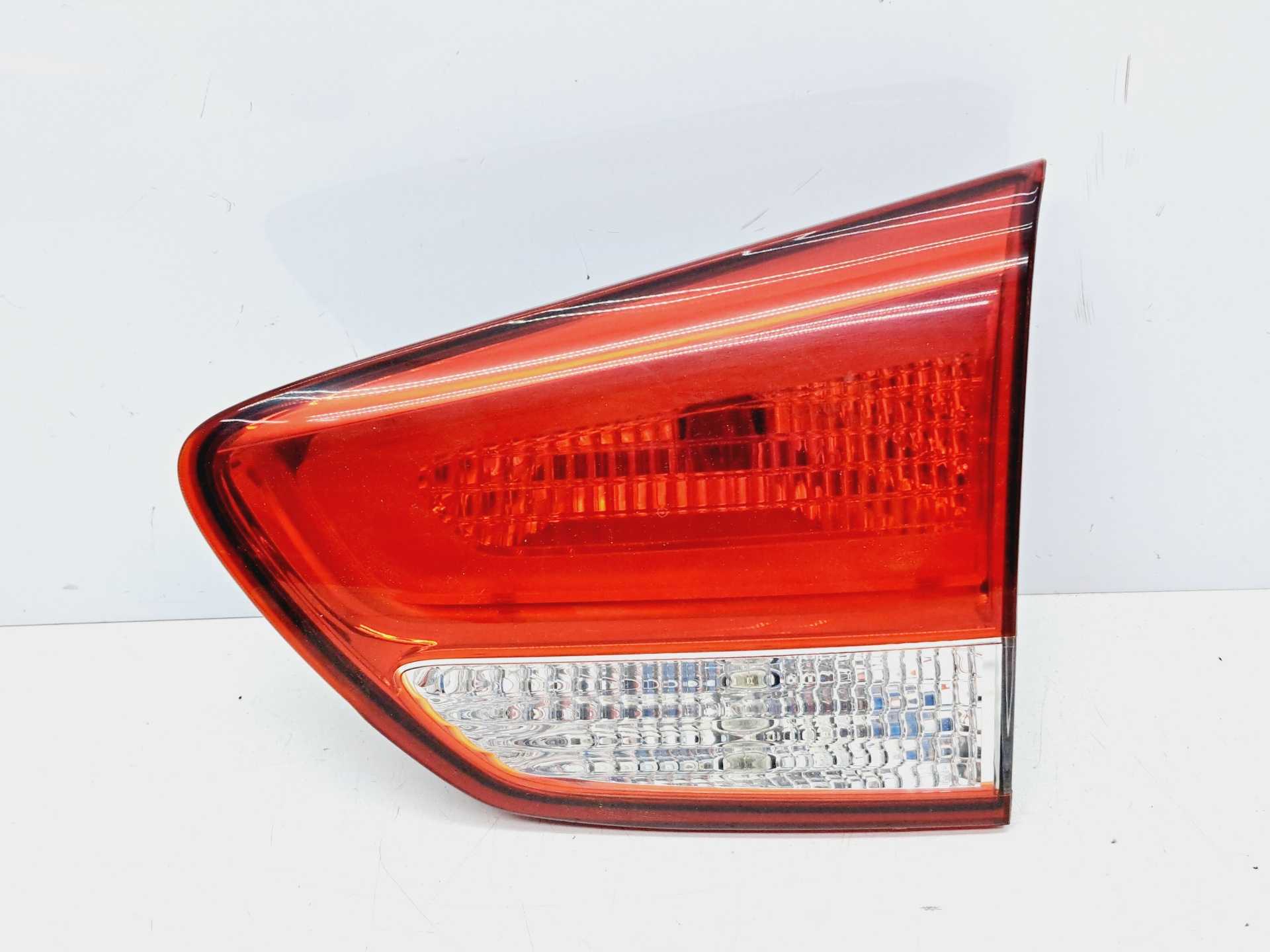 Recambio de piloto porton trasero derecho para kia carens ( ) basic referencia OEM IAM 92404A4010  
