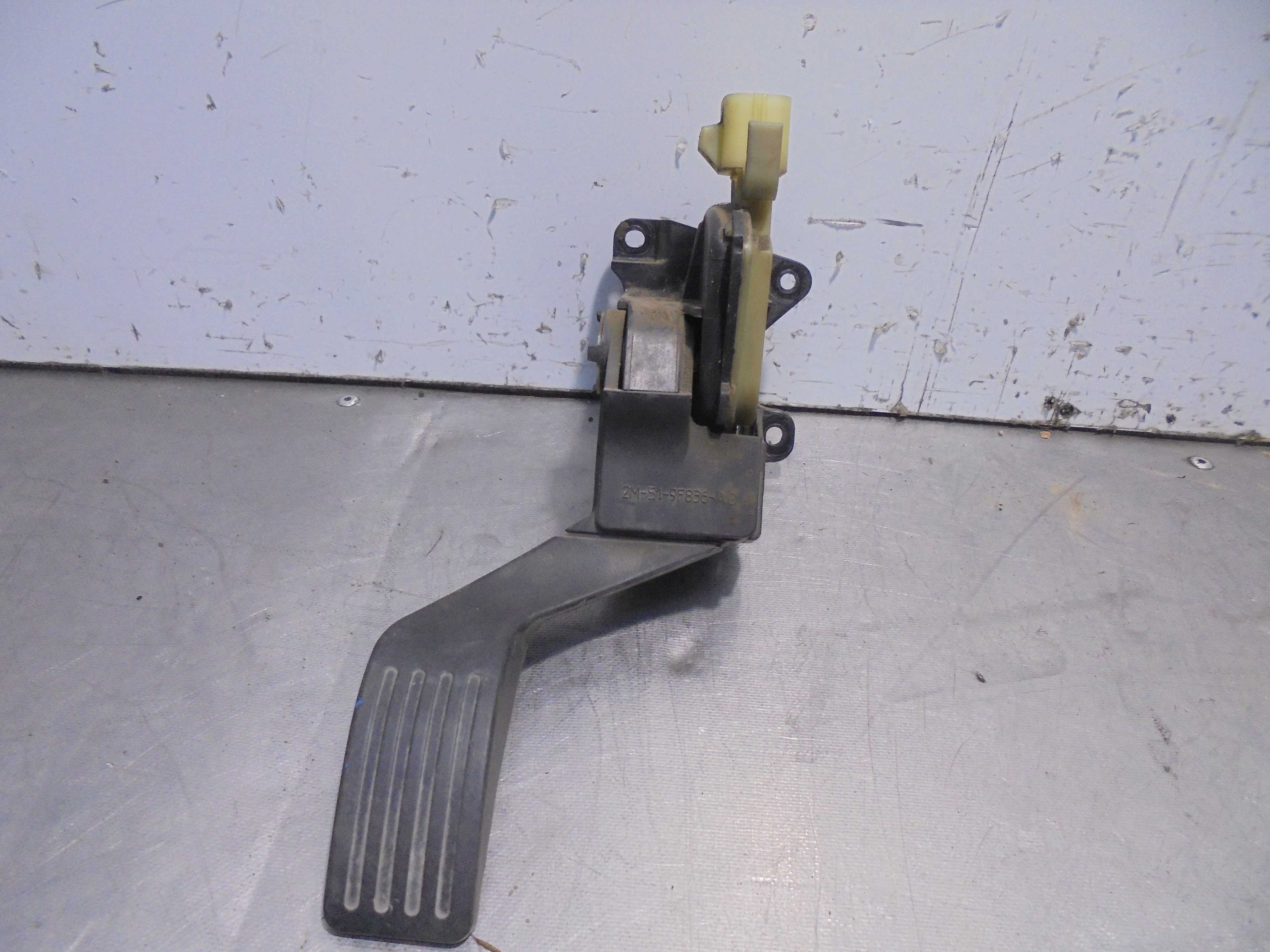 Recambio de potenciometro pedal para ford focus berlina (cak) 1.8 tddi turbodiesel cat referencia OEM IAM 2M519F836AC  