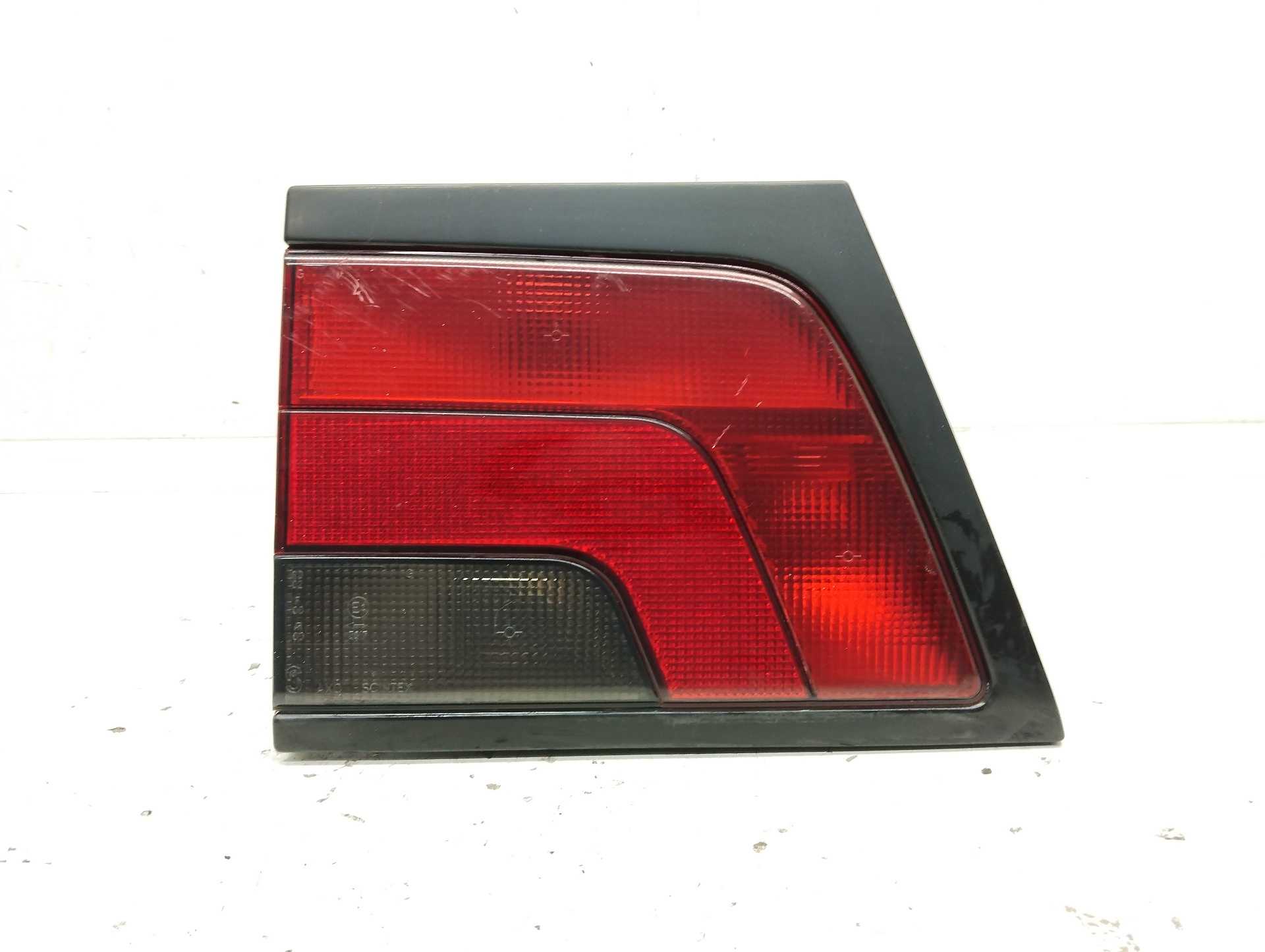 Recambio de piloto porton trasero izquierdo para peugeot 806 st referencia OEM IAM 4510112  