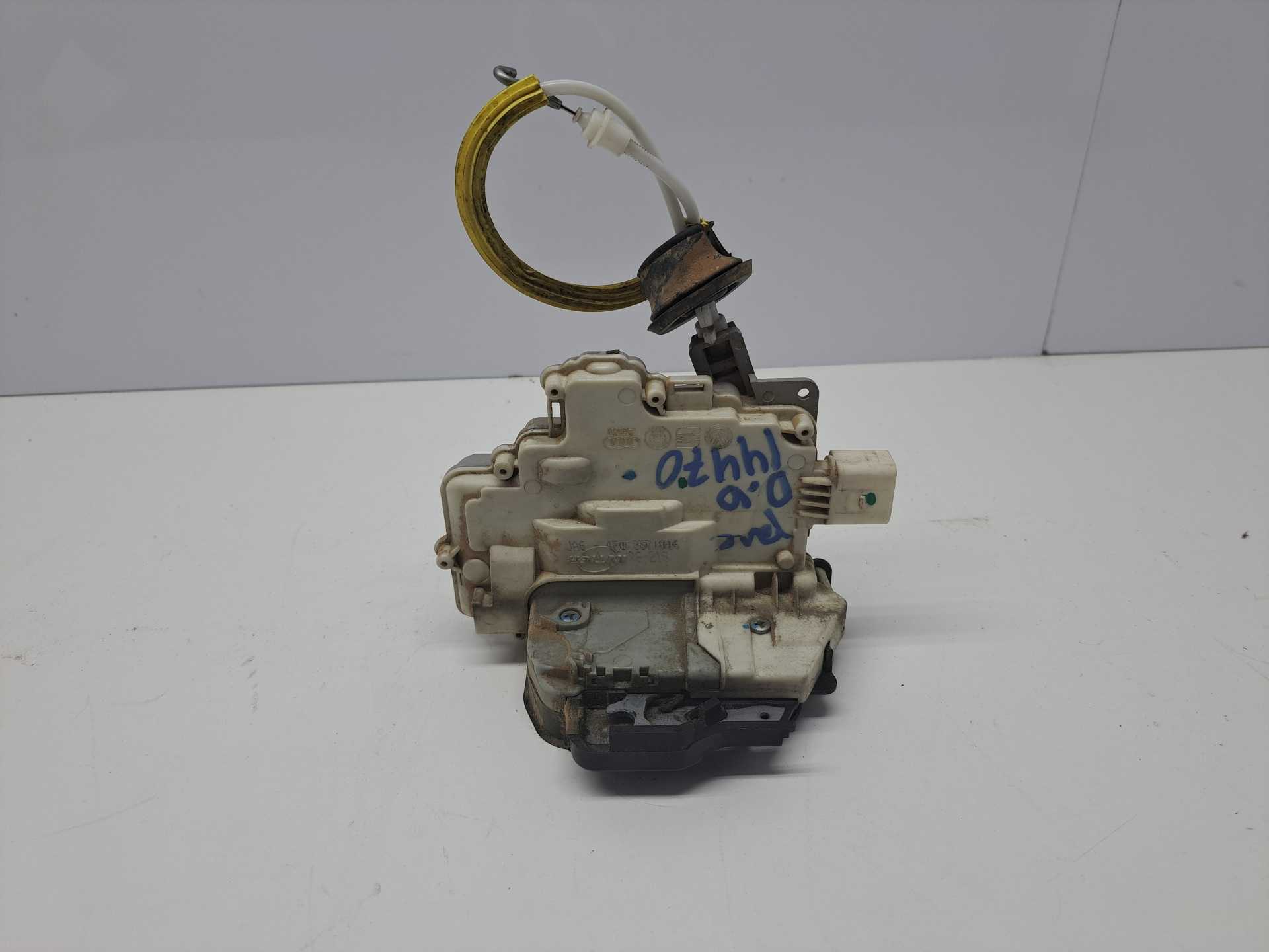 Recambio de cerradura puerta delantera derecha para audi a3 (8p) 2.0 tdi referencia OEM IAM   