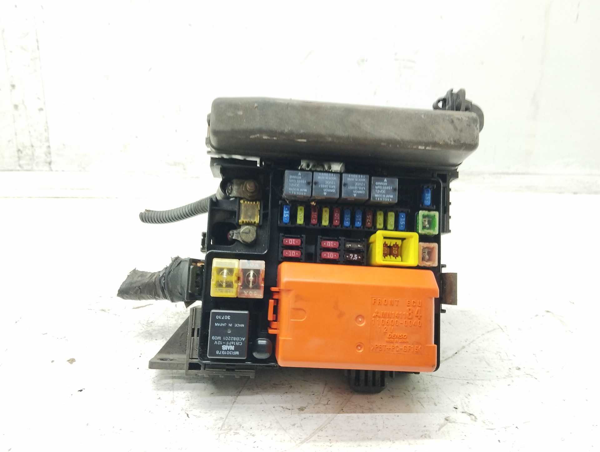 Recambio de caja reles / fusibles para mitsubishi outlander (cu0w) 2.0 2wd referencia OEM IAM 1106000040  
