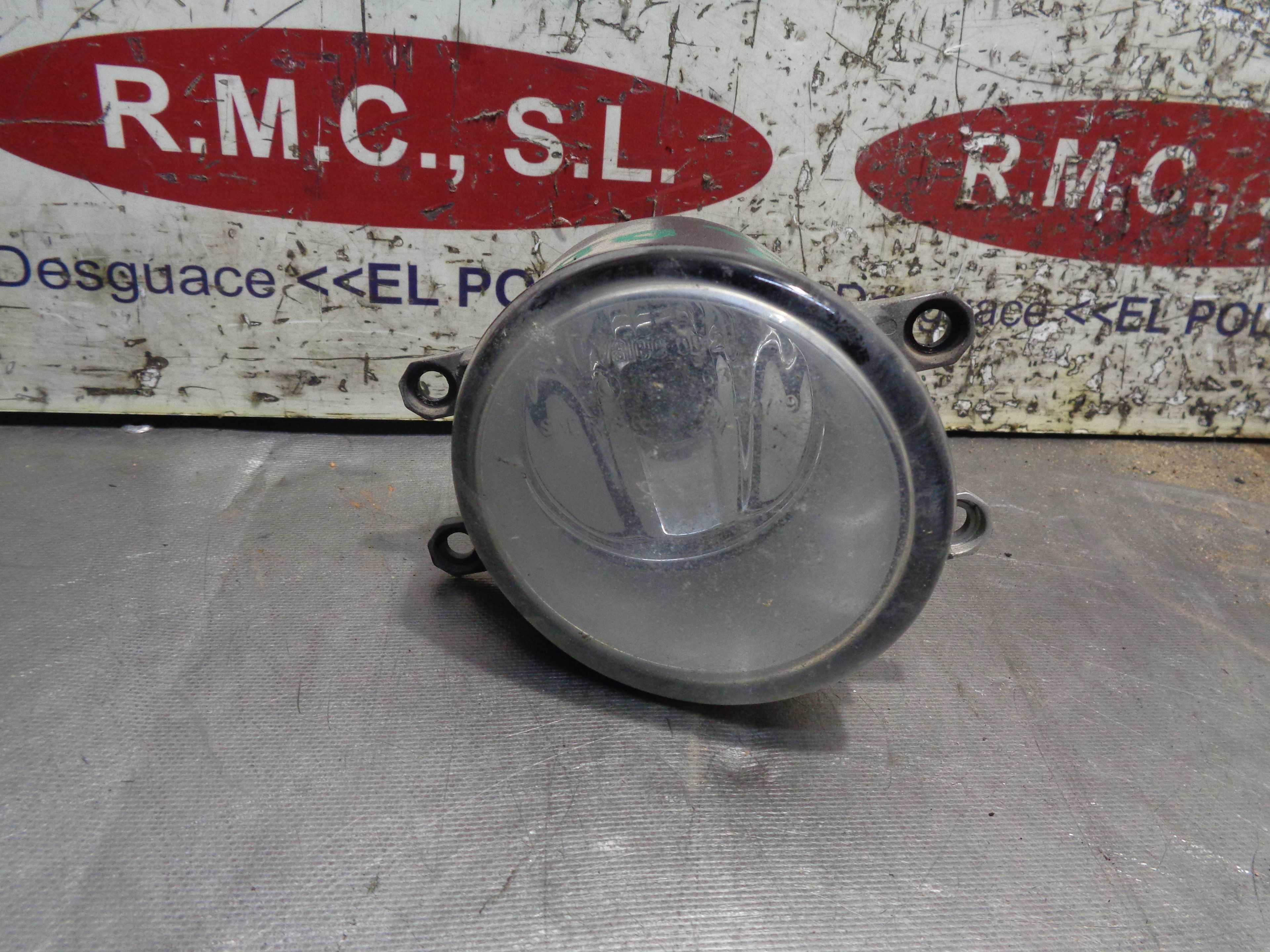 Recambio de faro antiniebla derecho para toyota corolla (e15) 2.0 turbodiesel cat referencia OEM IAM 89210656  